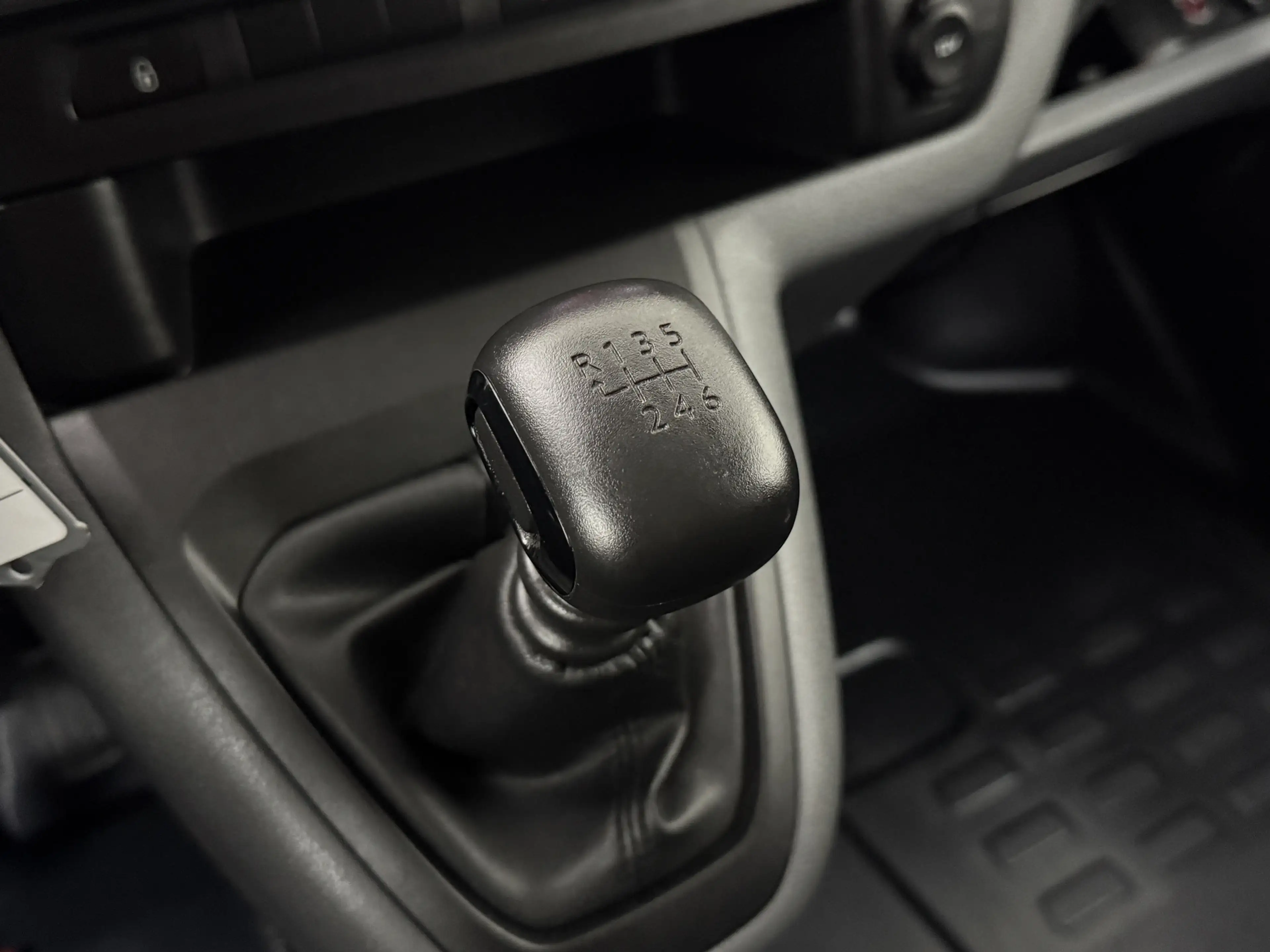 Peugeot Expert 2.0BlueHDI 120PK Long Asphalt Dubbele Cabine | 2xS — photo 16