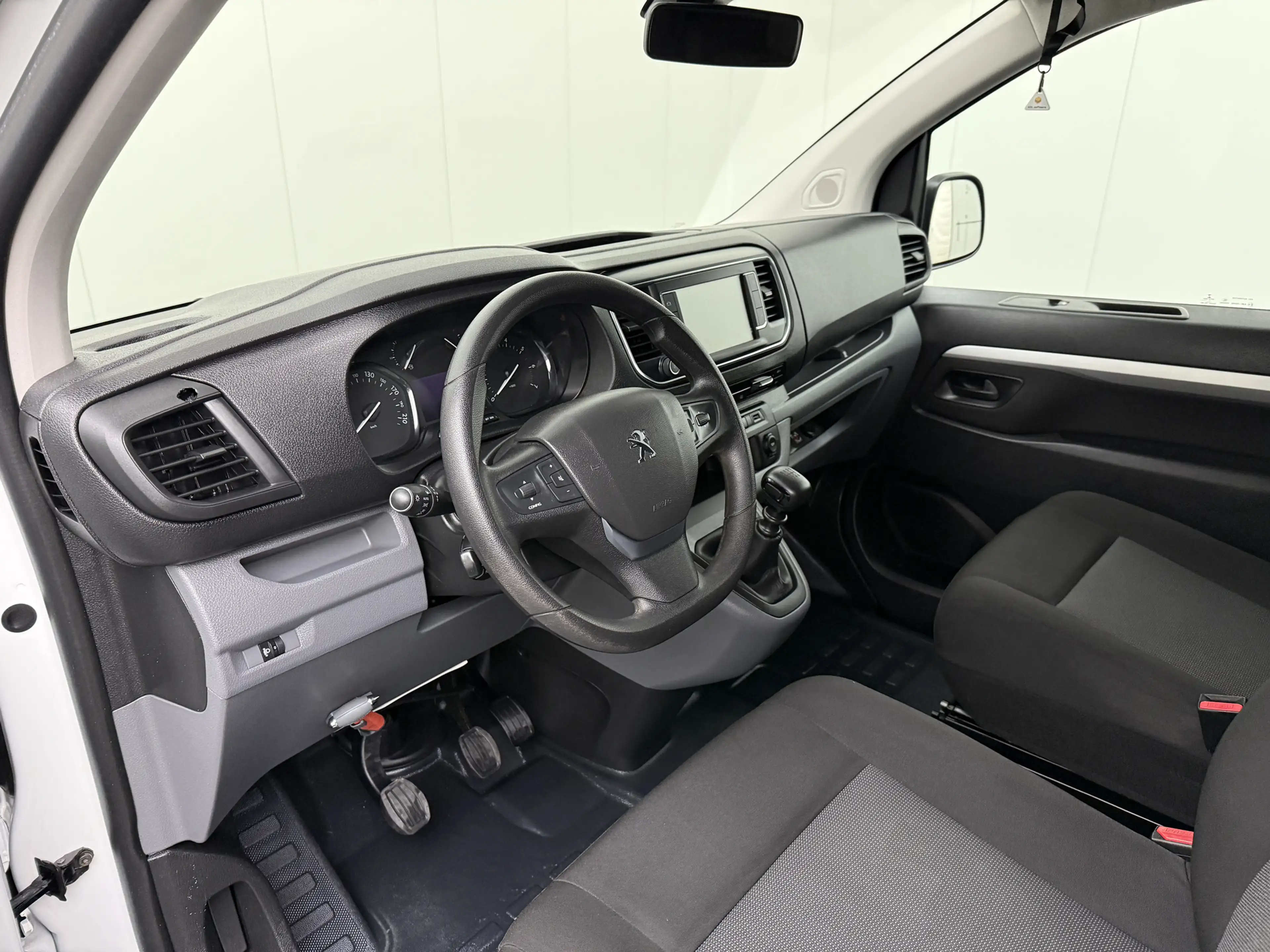 Peugeot Expert 2.0BlueHDI 120PK Long Asphalt Dubbele Cabine | 2xS — photo 3
