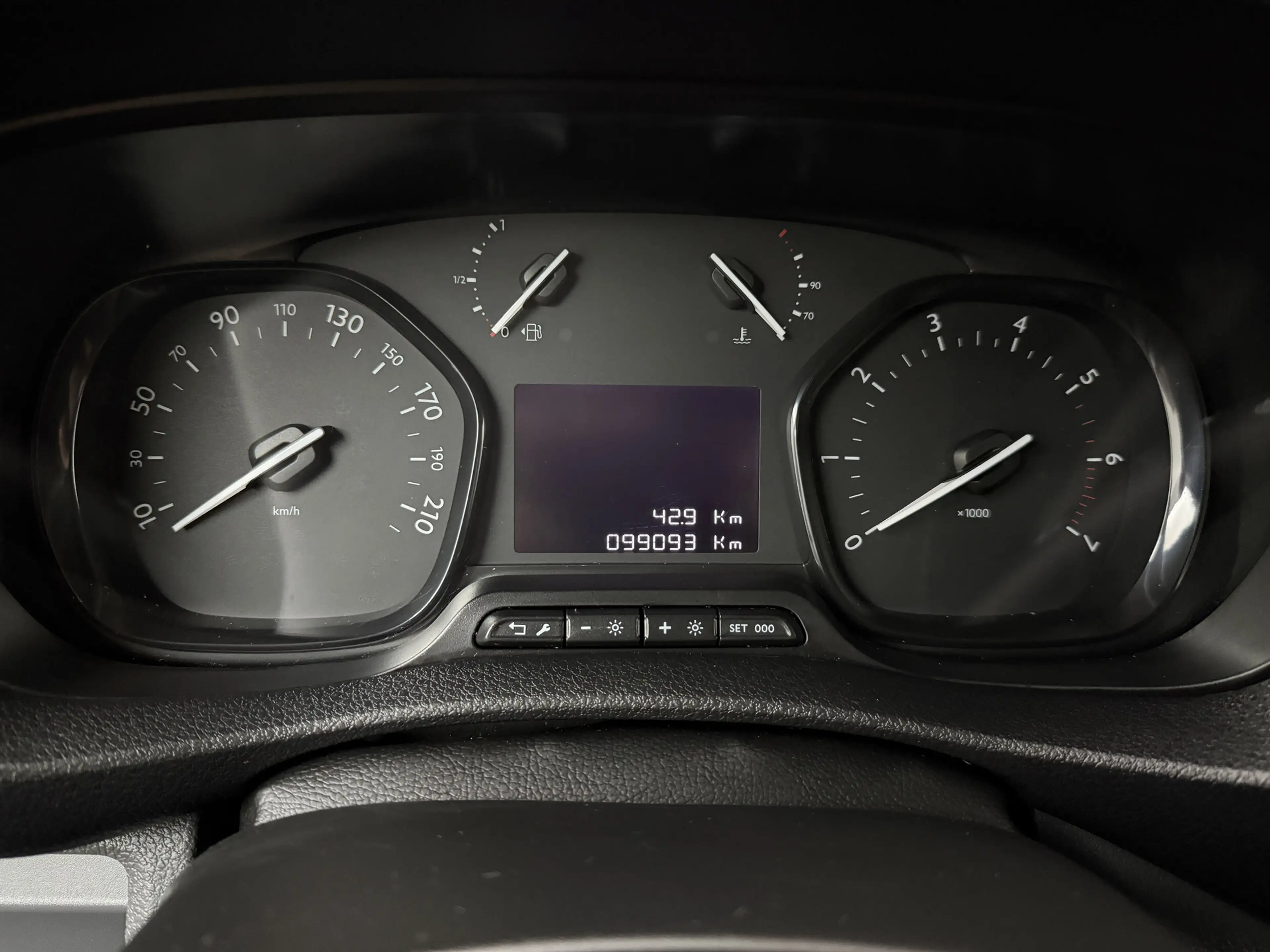 Peugeot Expert 2.0BlueHDI 120PK Long Asphalt Dubbele Cabine | 2xS — photo 9