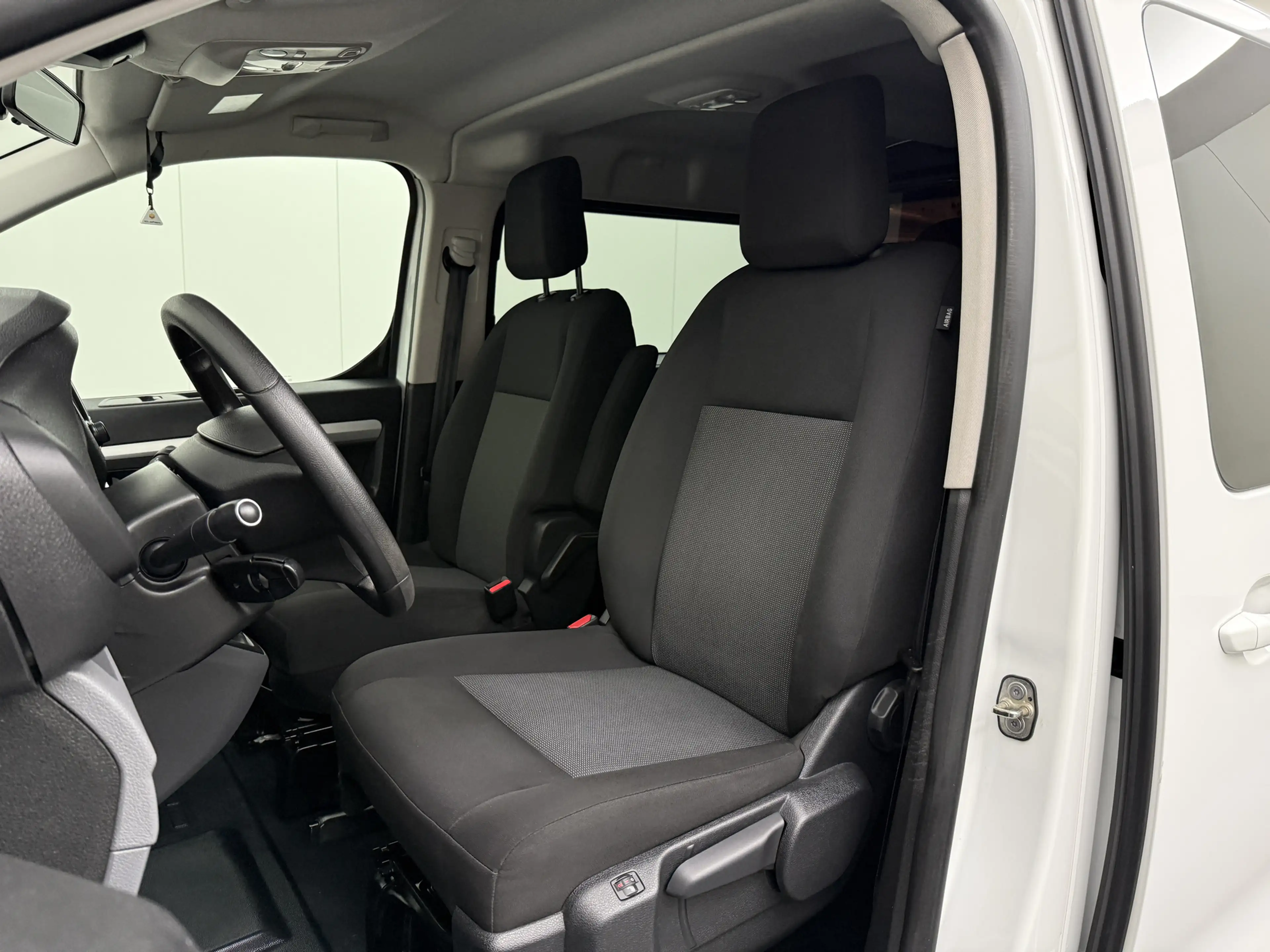 Peugeot Expert 2.0BlueHDI 120PK Long Asphalt Dubbele Cabine | 2xS — photo 22