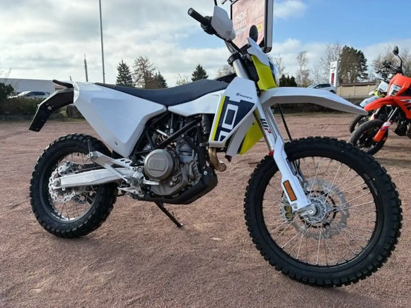 Husqvarna 701 Enduro MY26 Blanco - 1