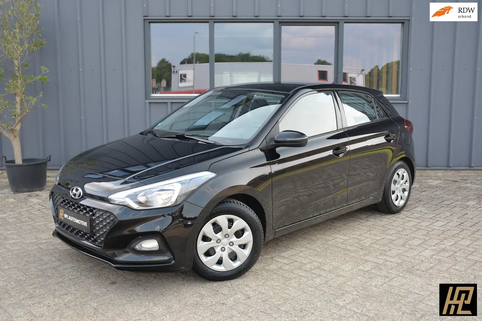 Hyundai i20 1.2 LP i-Drive Cool Noir - 1
