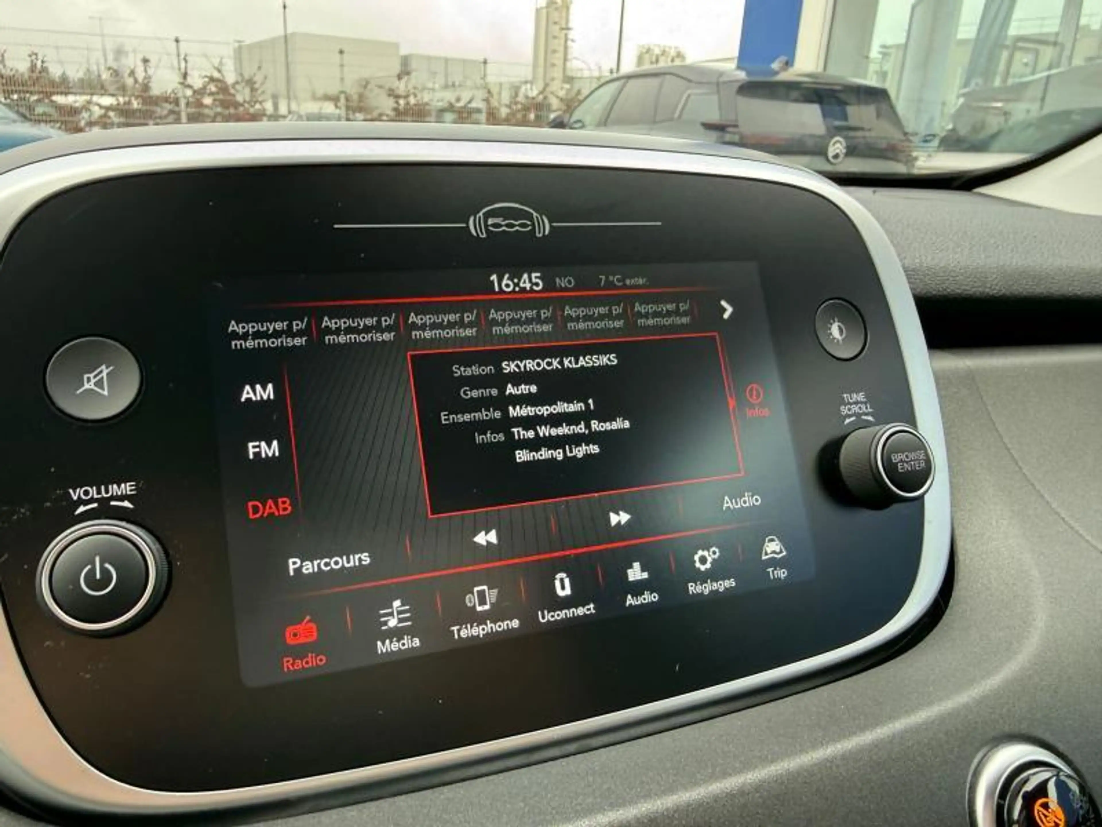 Fiat 500X 1.5 Hybrid / DST7 / 130ch — photo 12