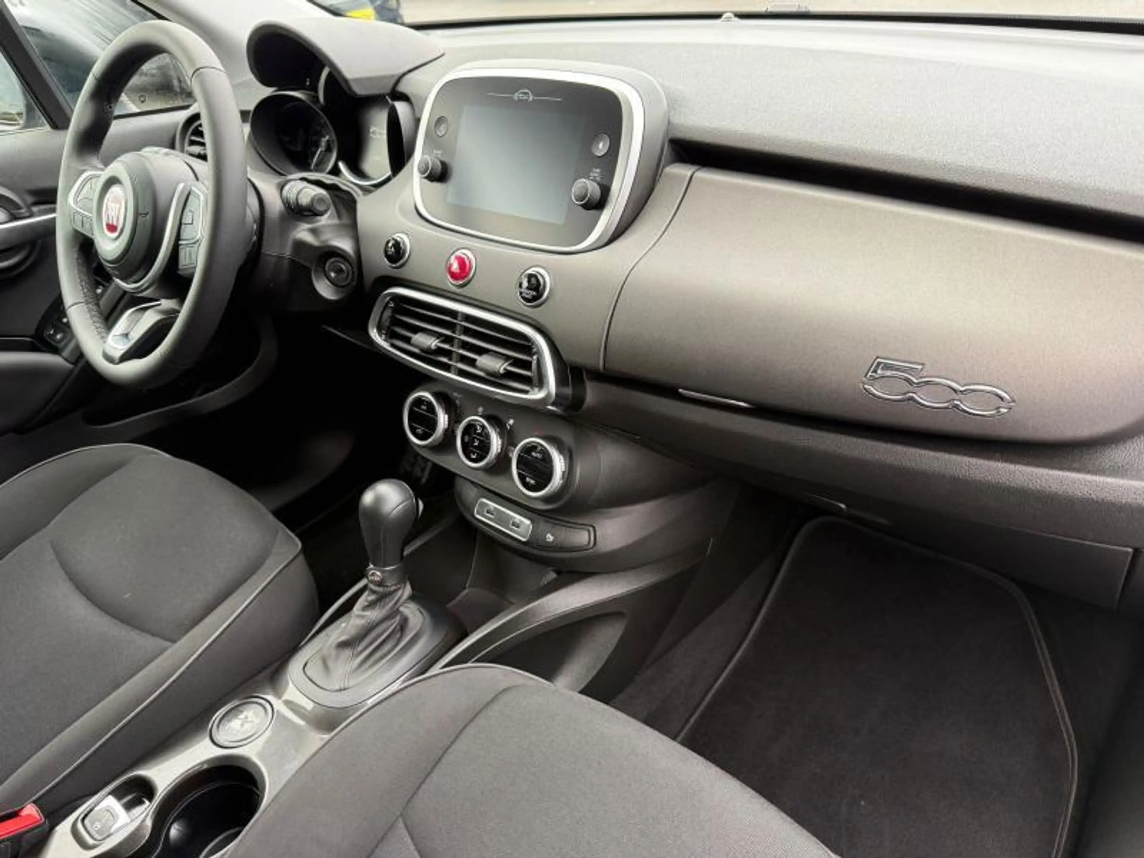 Fiat 500X 1.5 Hybrid / DST7 / 130ch — photo 2