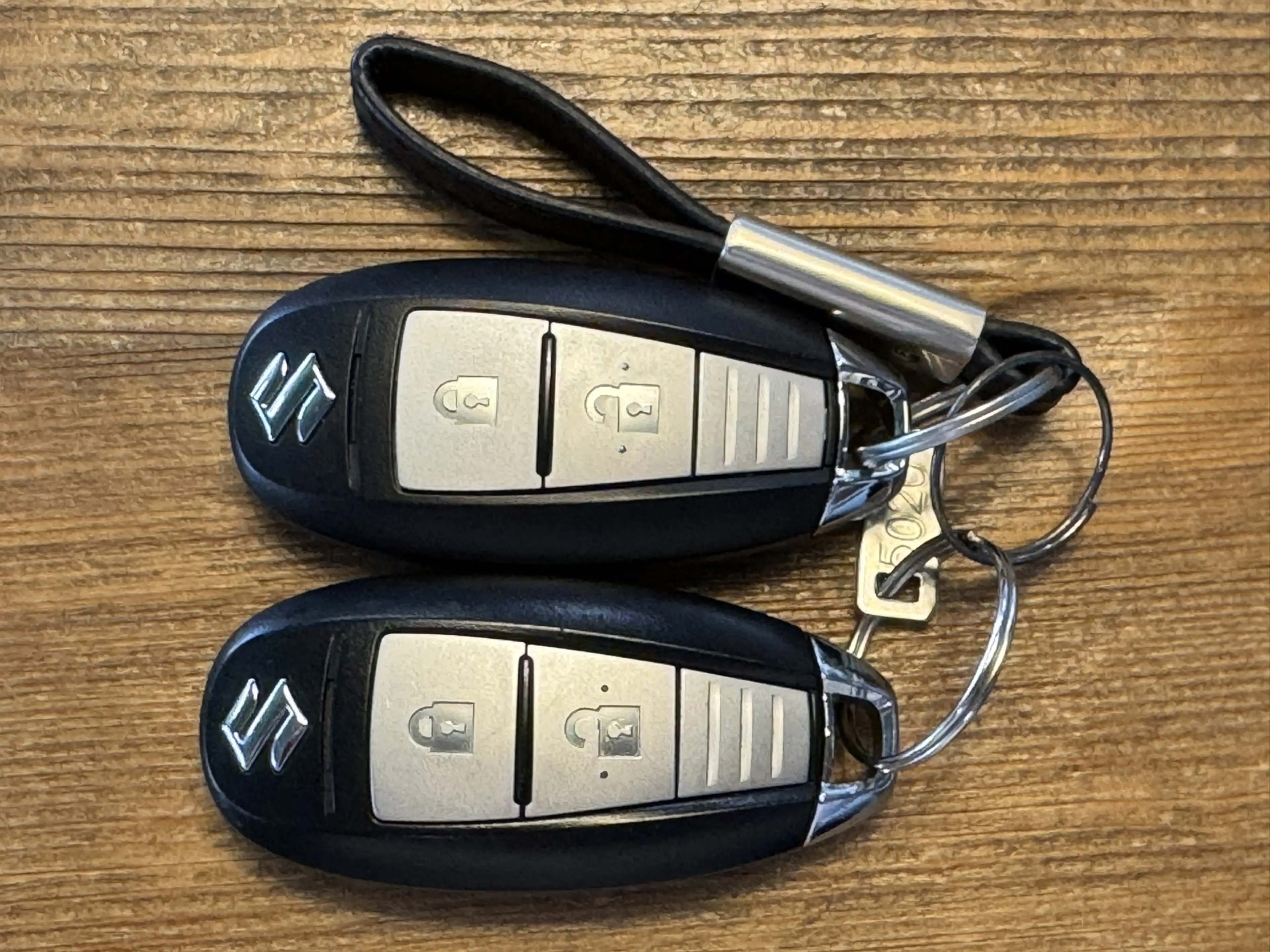 Suzuki Vitara 1.5 Hybrid Style Rhino Edition — photo 10