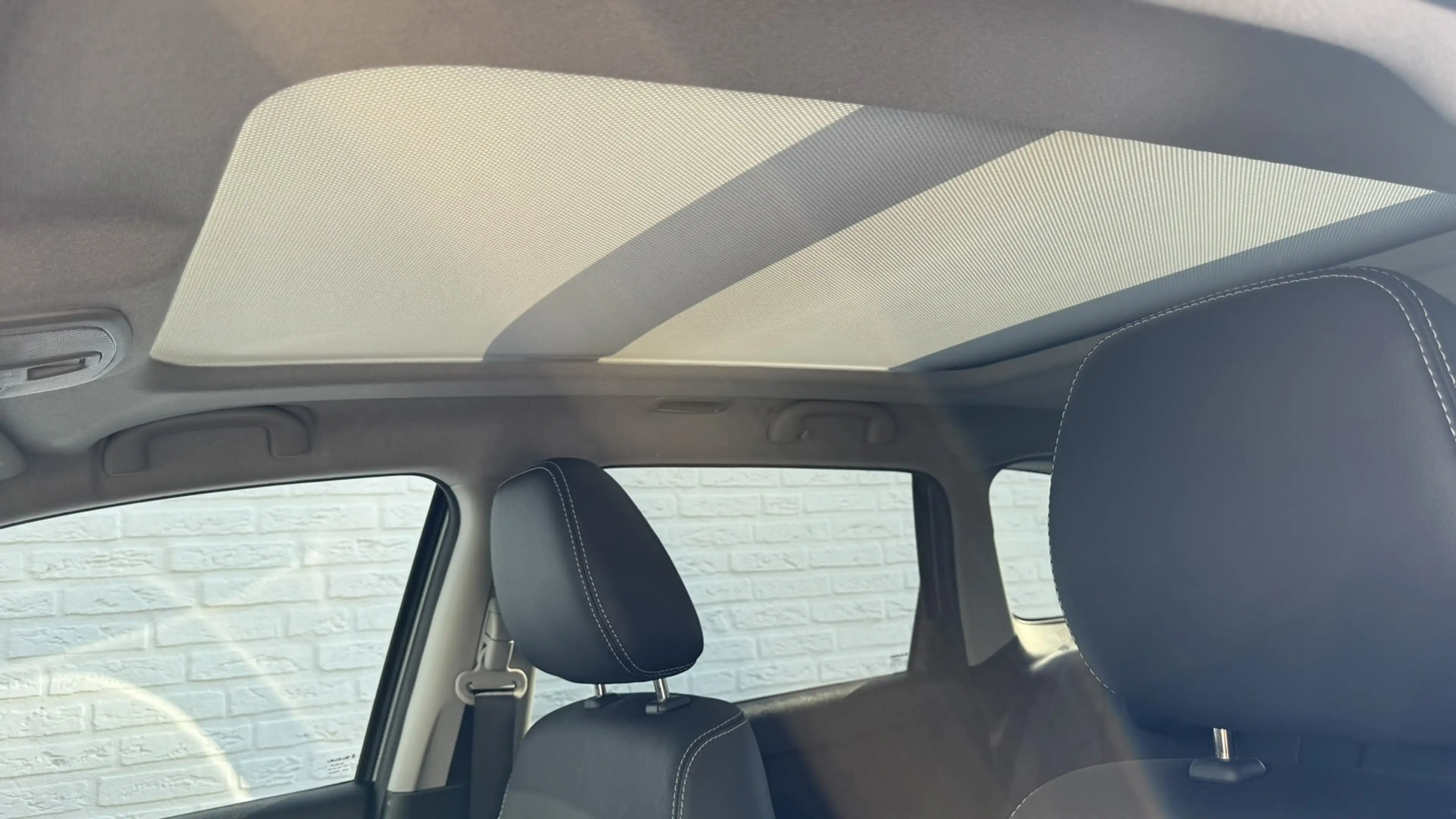 Suzuki Vitara 1.5 Hybrid Style Rhino Edition — photo 41