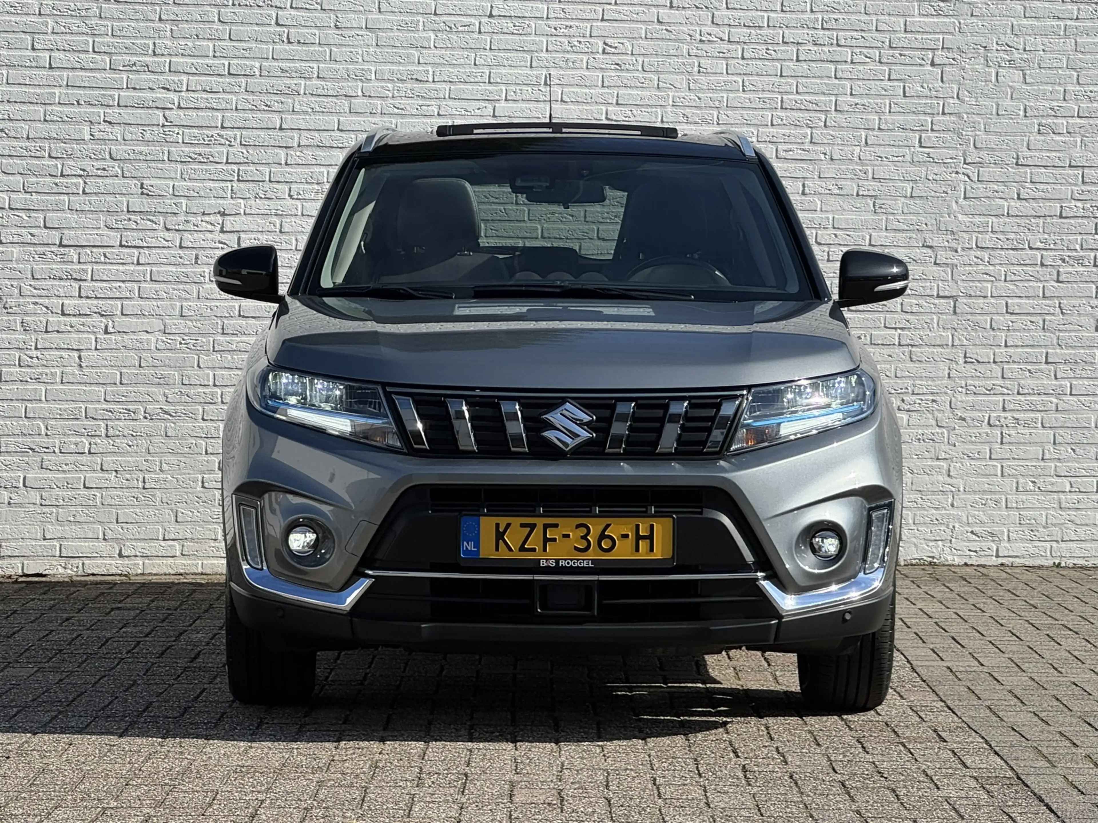 Suzuki Vitara 1.5 Hybrid Style Rhino Edition — photo 13