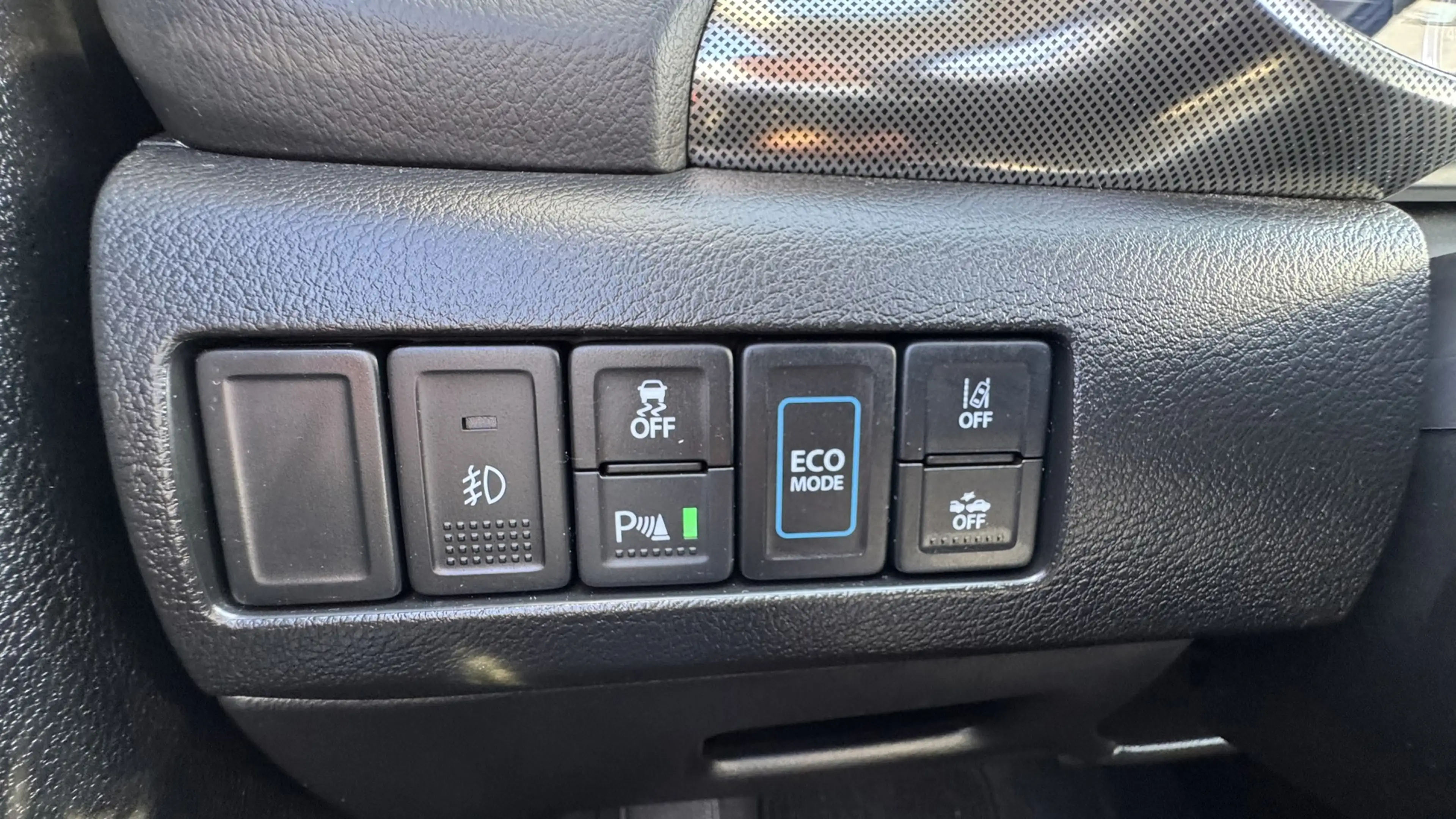 Suzuki Vitara 1.5 Hybrid Style Rhino Edition — photo 30