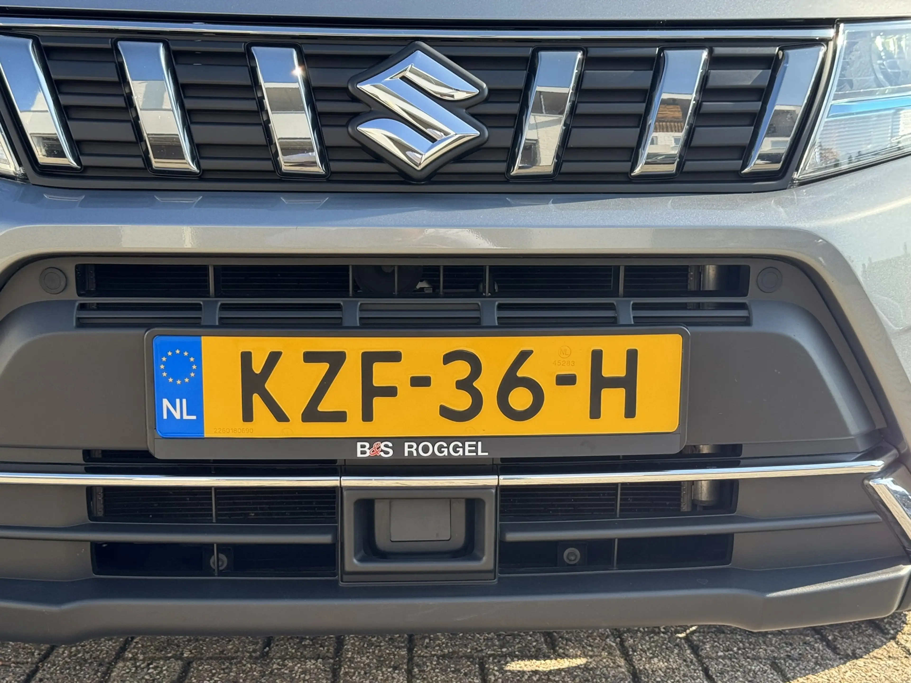 Suzuki Vitara 1.5 Hybrid Style Rhino Edition — photo 44