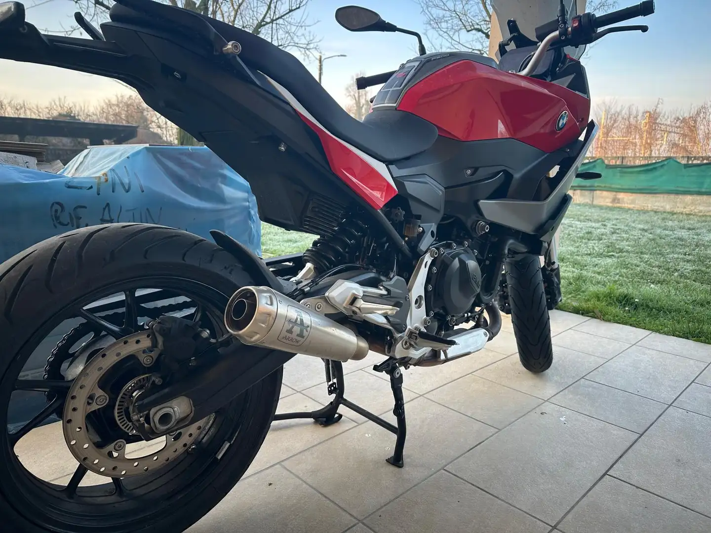 BMW F 900 XR Rojo - 2