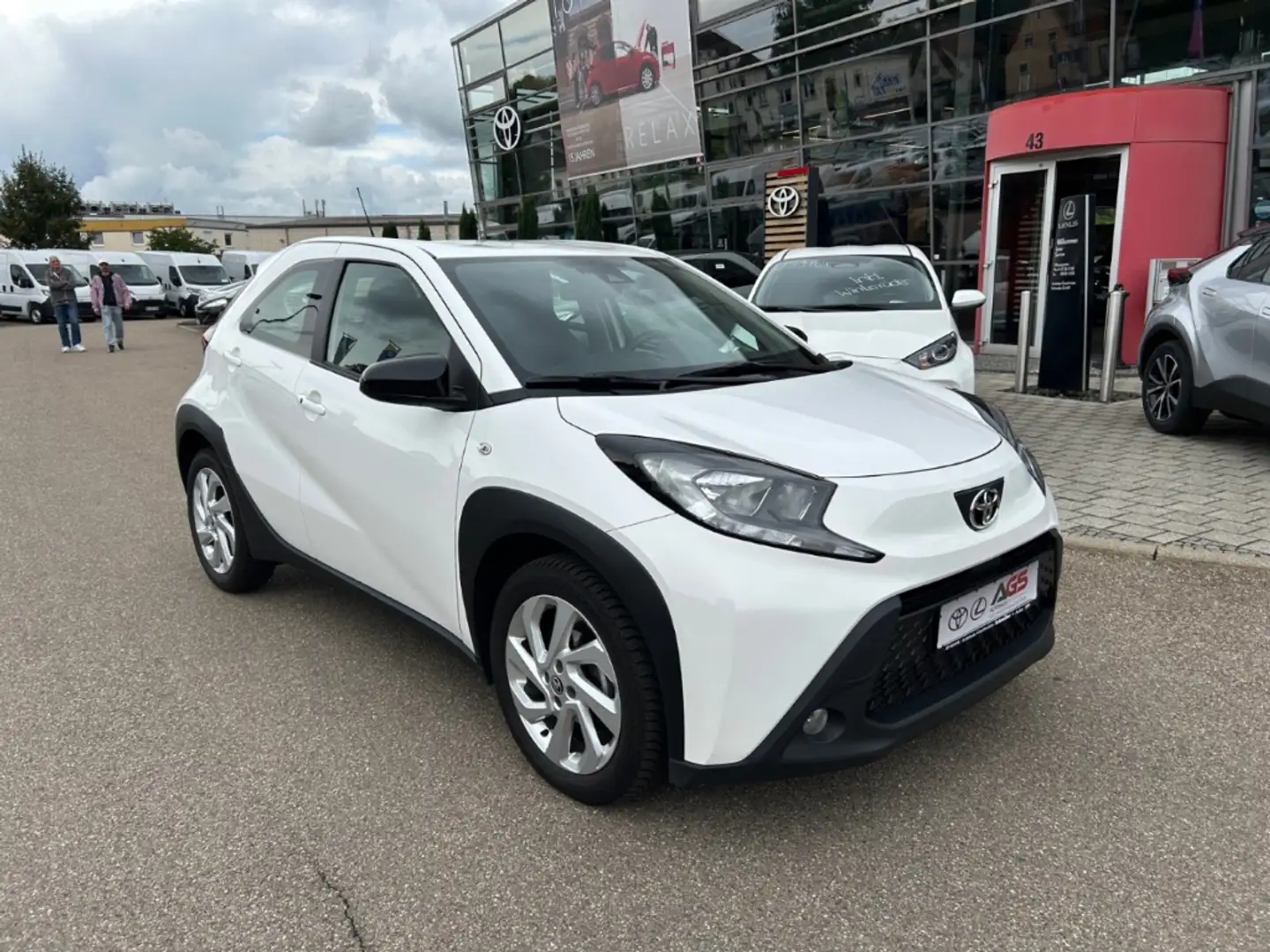 Toyota Aygo X Play 1.0 Scheckheftgepflegt Wit - 2