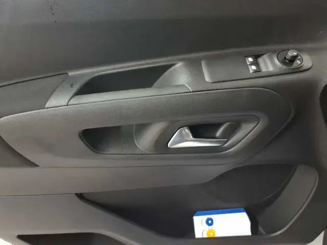 Opel Combo view 18