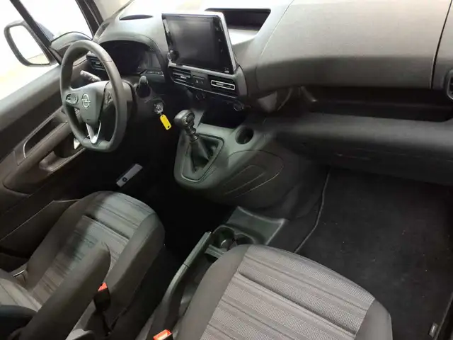 Opel Combo view 9