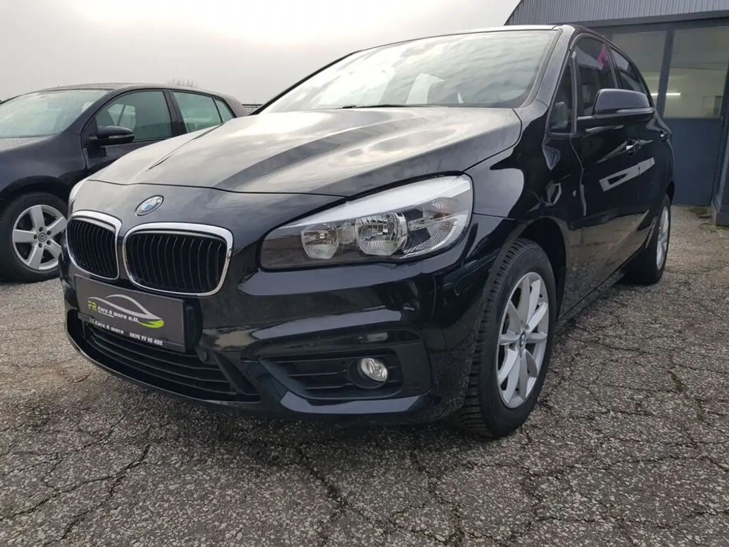 BMW 218 d Active Tourer // 1995 ccm 110 KW // Schwarz - 1