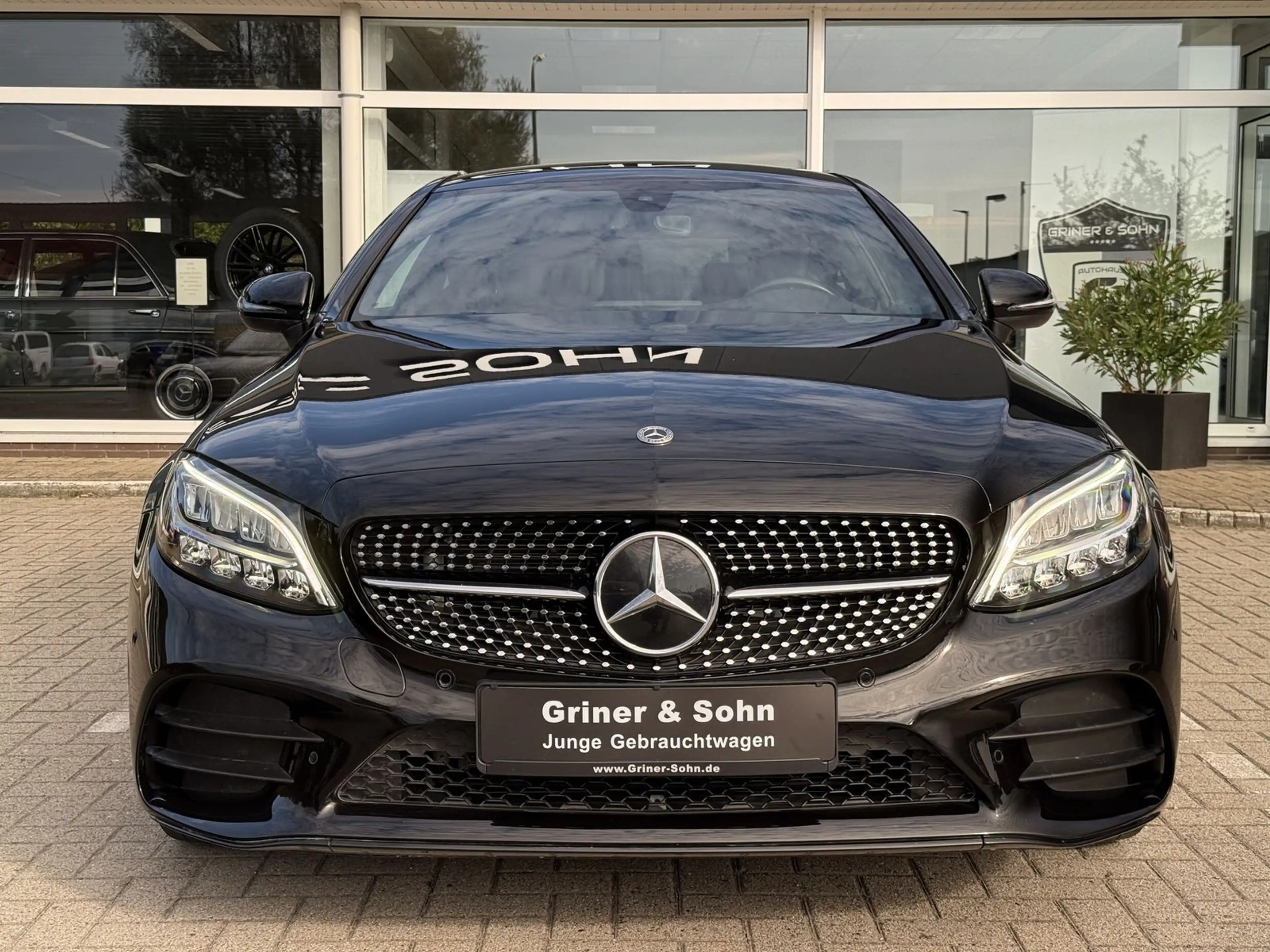 Mercedes-Benz C 200 Coupe,AMG,Night,18-Zoll,R-Kamera,LED-Licht — photo 2