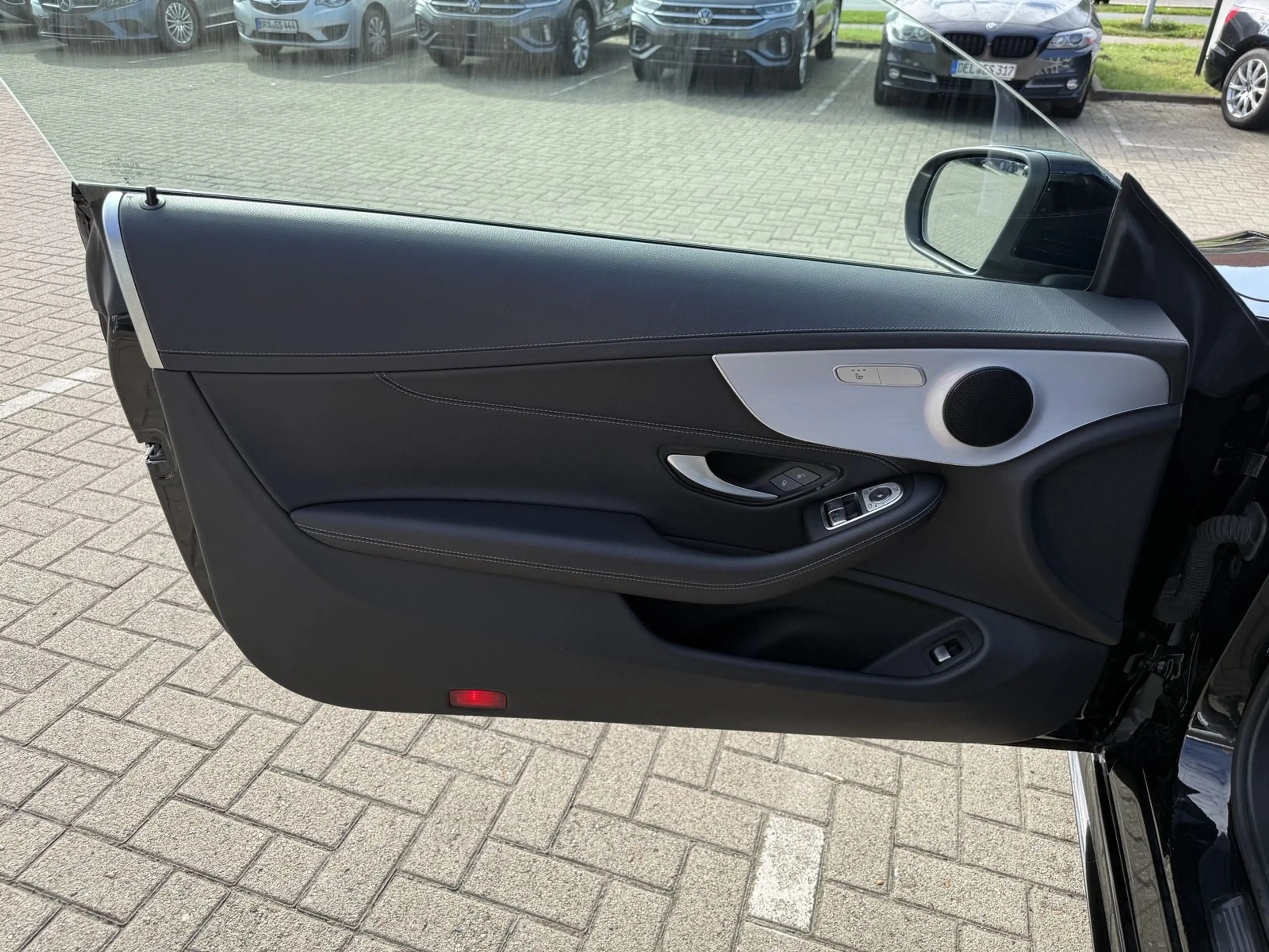 Mercedes-Benz C 200 Coupe,AMG,Night,18-Zoll,R-Kamera,LED-Licht — photo 11