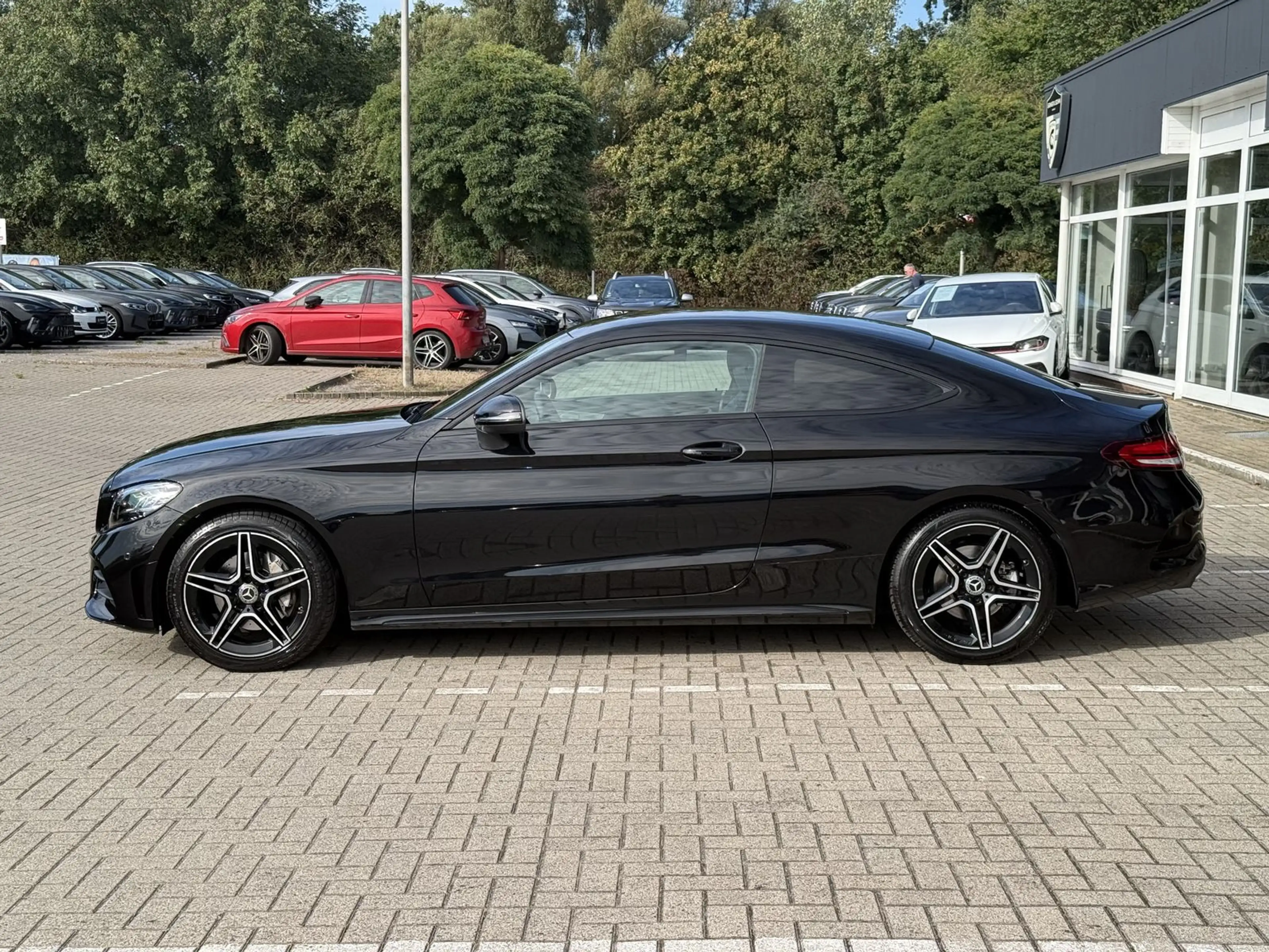 Mercedes-Benz C 200 Coupe,AMG,Night,18-Zoll,R-Kamera,LED-Licht — photo 9