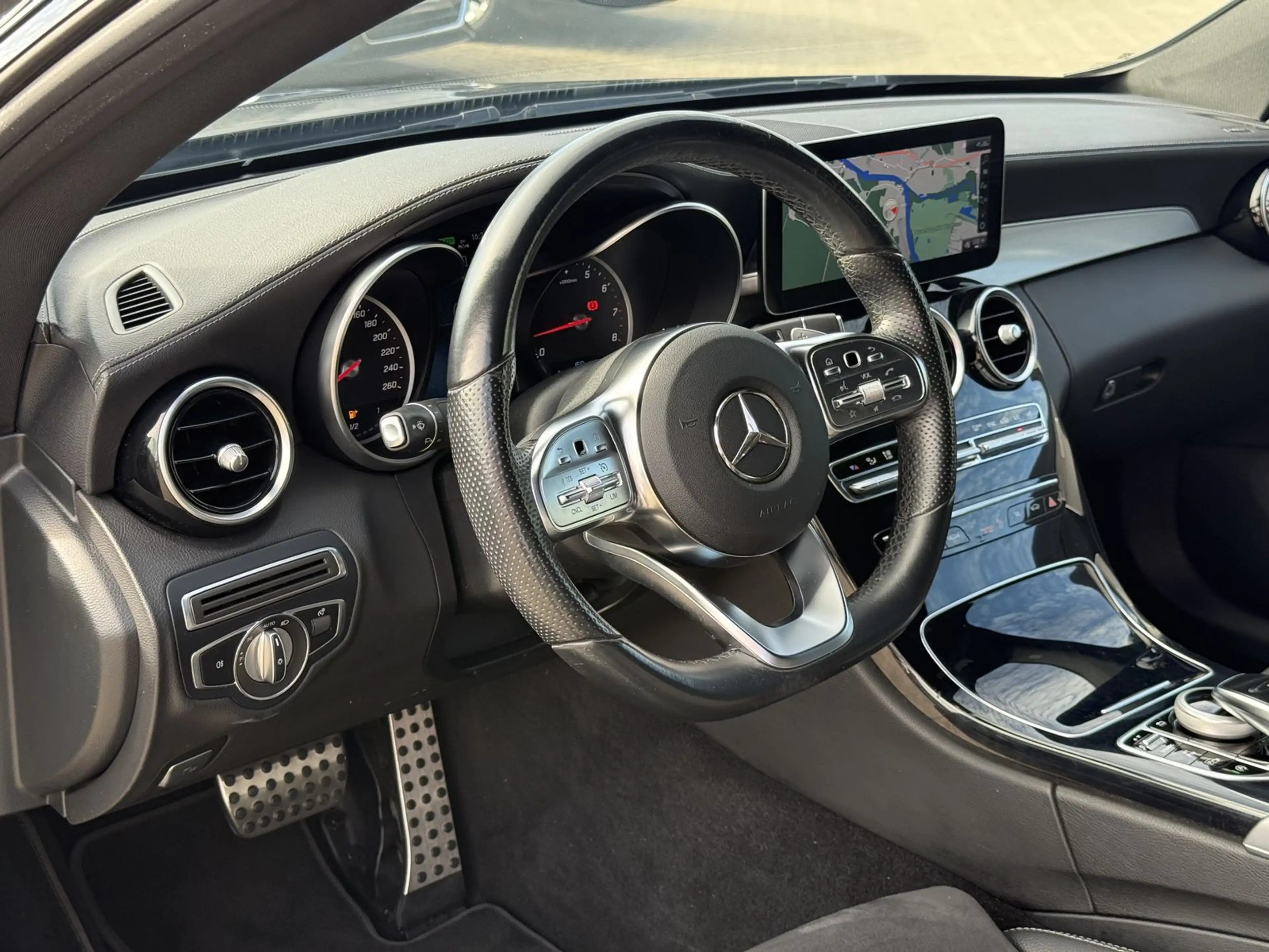 Mercedes-Benz C 200 Coupe,AMG,Night,18-Zoll,R-Kamera,LED-Licht — photo 14