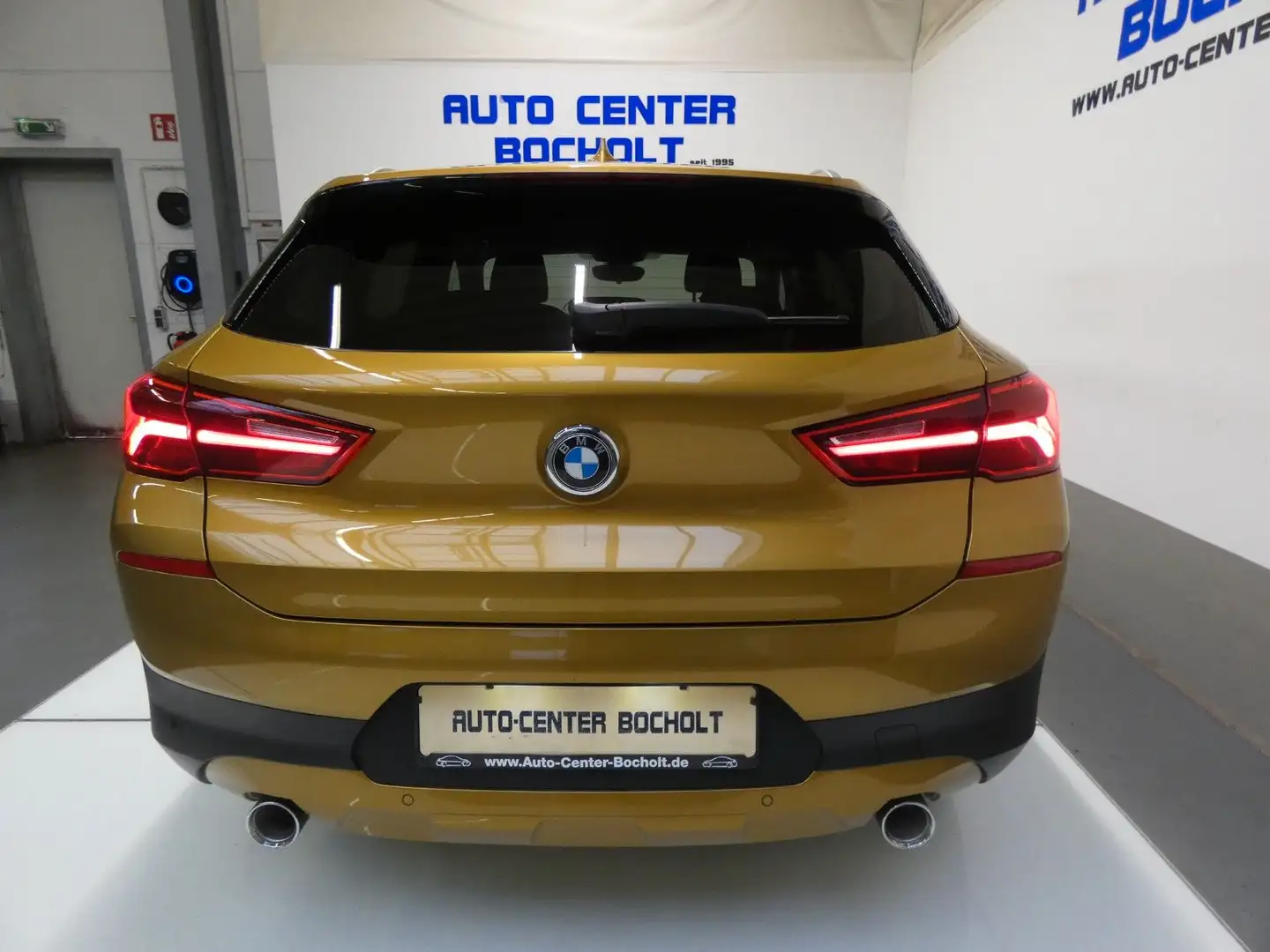 BMW X2 xDrive 20 d Advantage*HUD*Navi Plus*AHK*PDC Gold - 2
