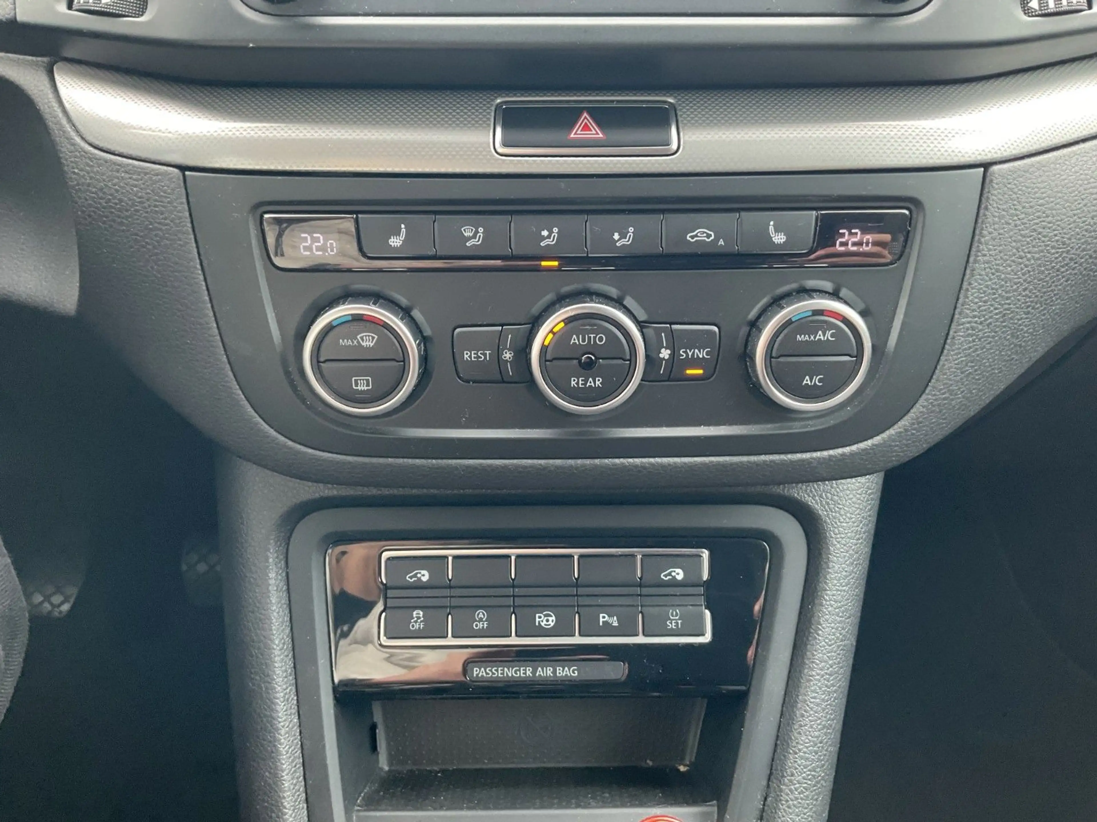 Volkswagen Sharan 2.0 TDI Klima SHZ Kamera Tempo 7.Sitzer — photo 15