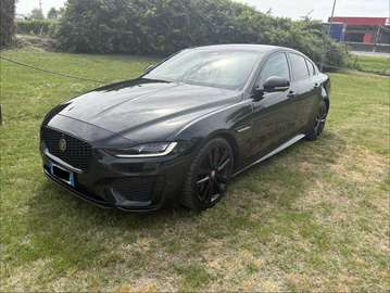 2.0d i4 mhev R-Dynamic Black awd 204cv auto