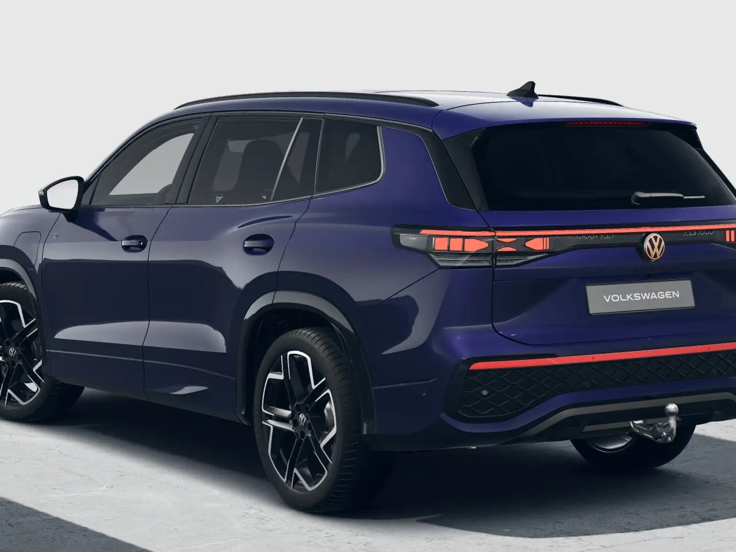 Volkswagen Tayron R-Line-Edition 1.5 eHybrid 150 kW / 204 pk SUV 6 v Paars - 2