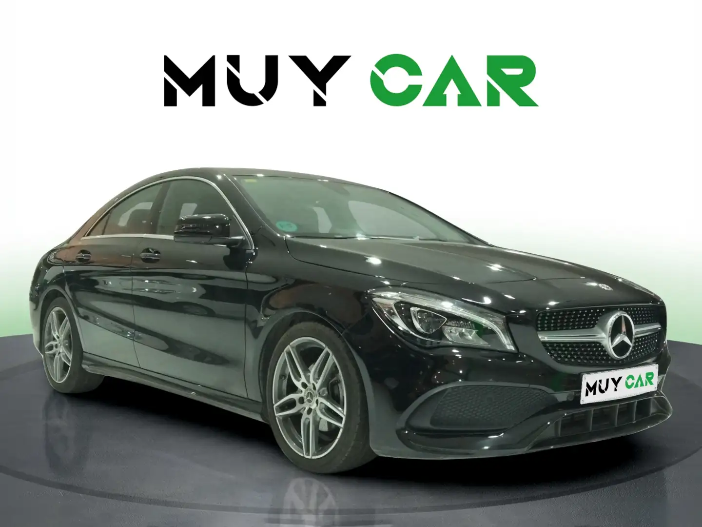 Mercedes-Benz CLA 180 7G-DCT Noir - 1