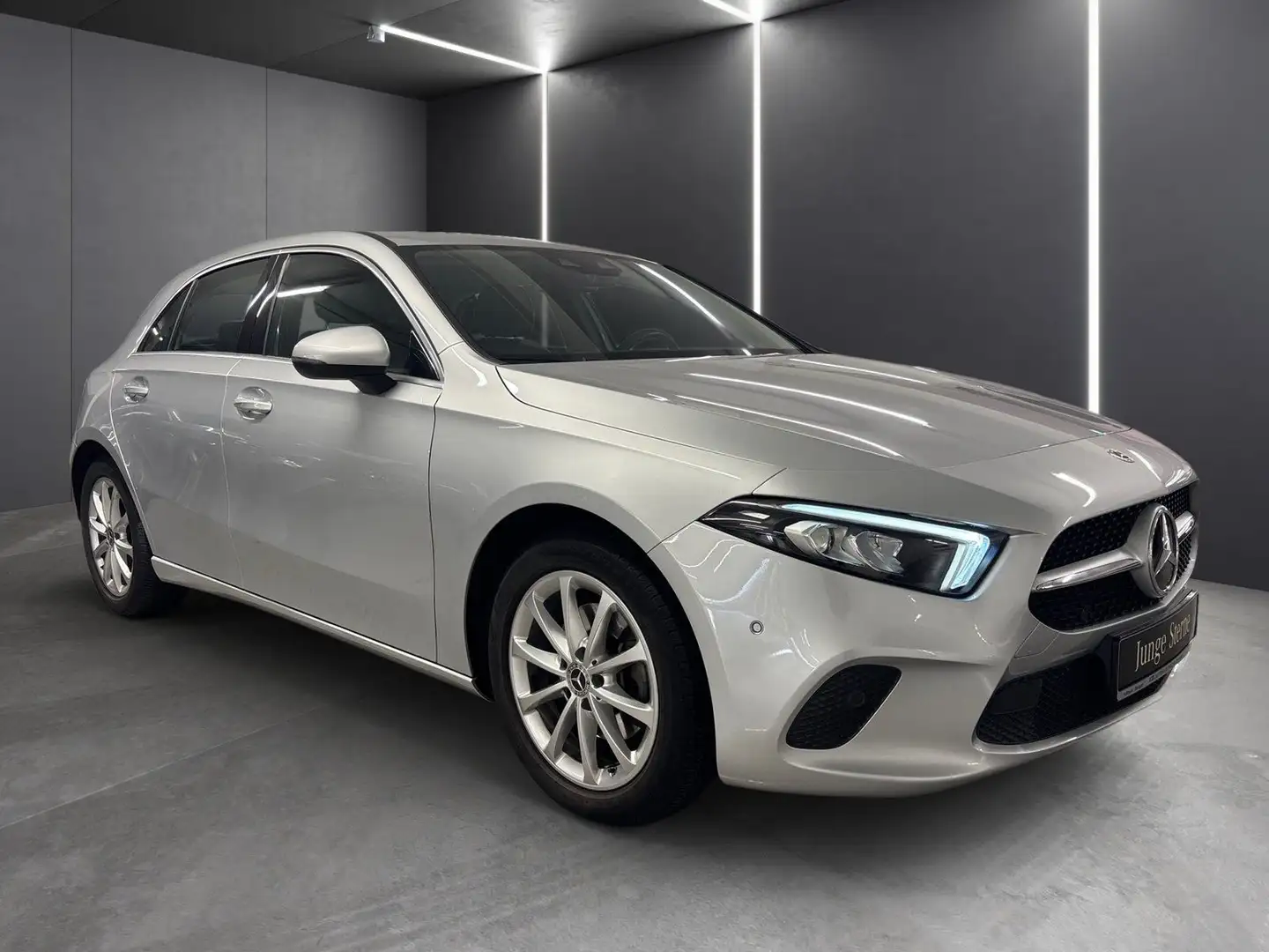 Mercedes-Benz A 200 Progressive*Totwinkel*Kamera*MBUX*LED*DCT* Silber - 2