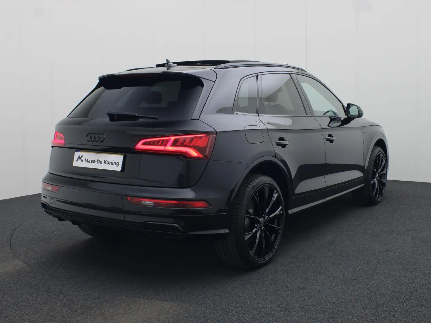 Audi Q5 2.0 TFSI/252PK quattro Sport S Line Black Edition Noir - 2