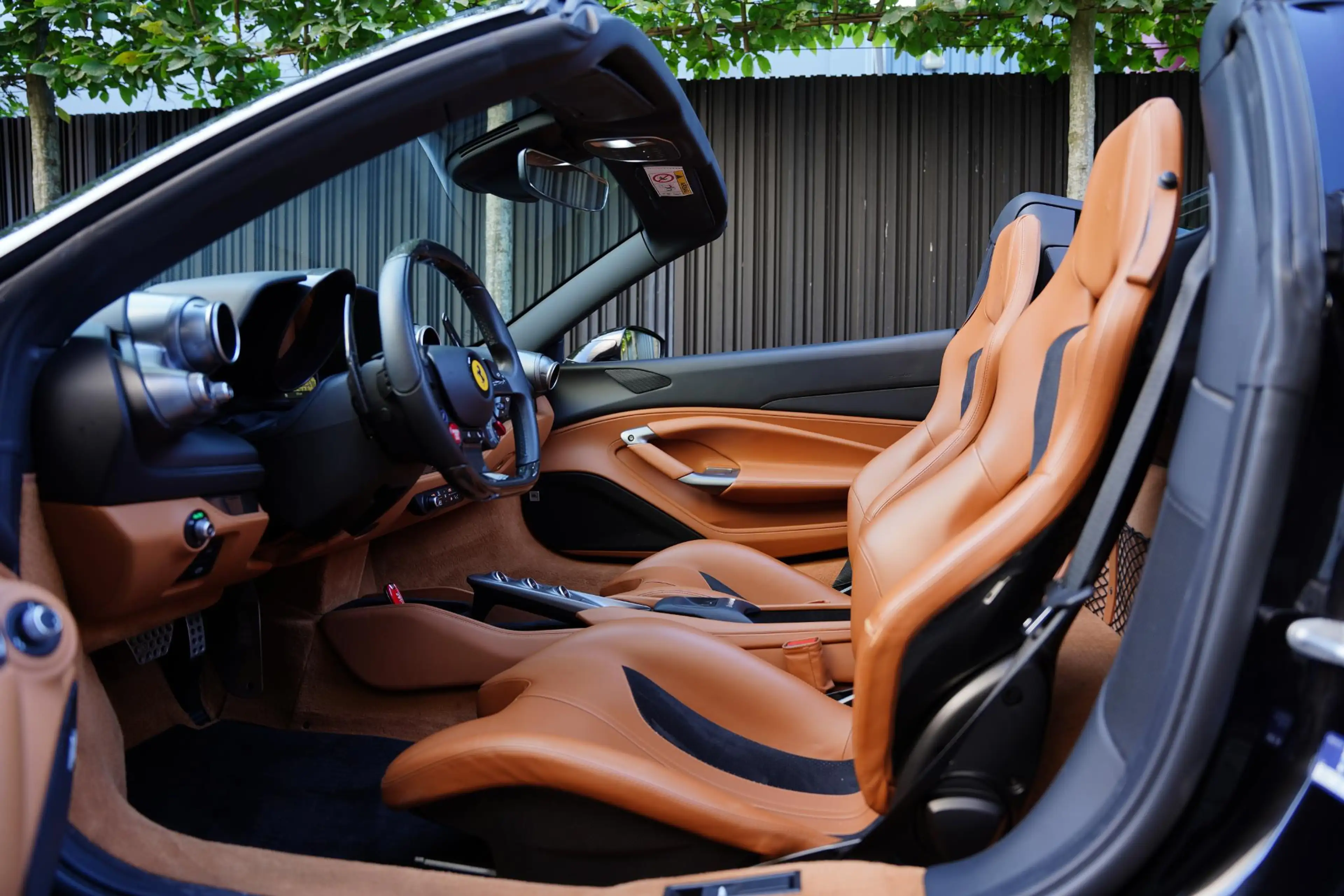 Ferrari F8 Spider 3.9 V8 HELE / Lifting / Carbon / JBL — photo 8