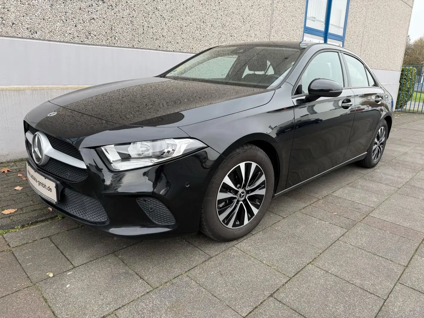 Mercedes-Benz A 180 d Automatik Navi Anhängerkupplung Kamera Noir - 2