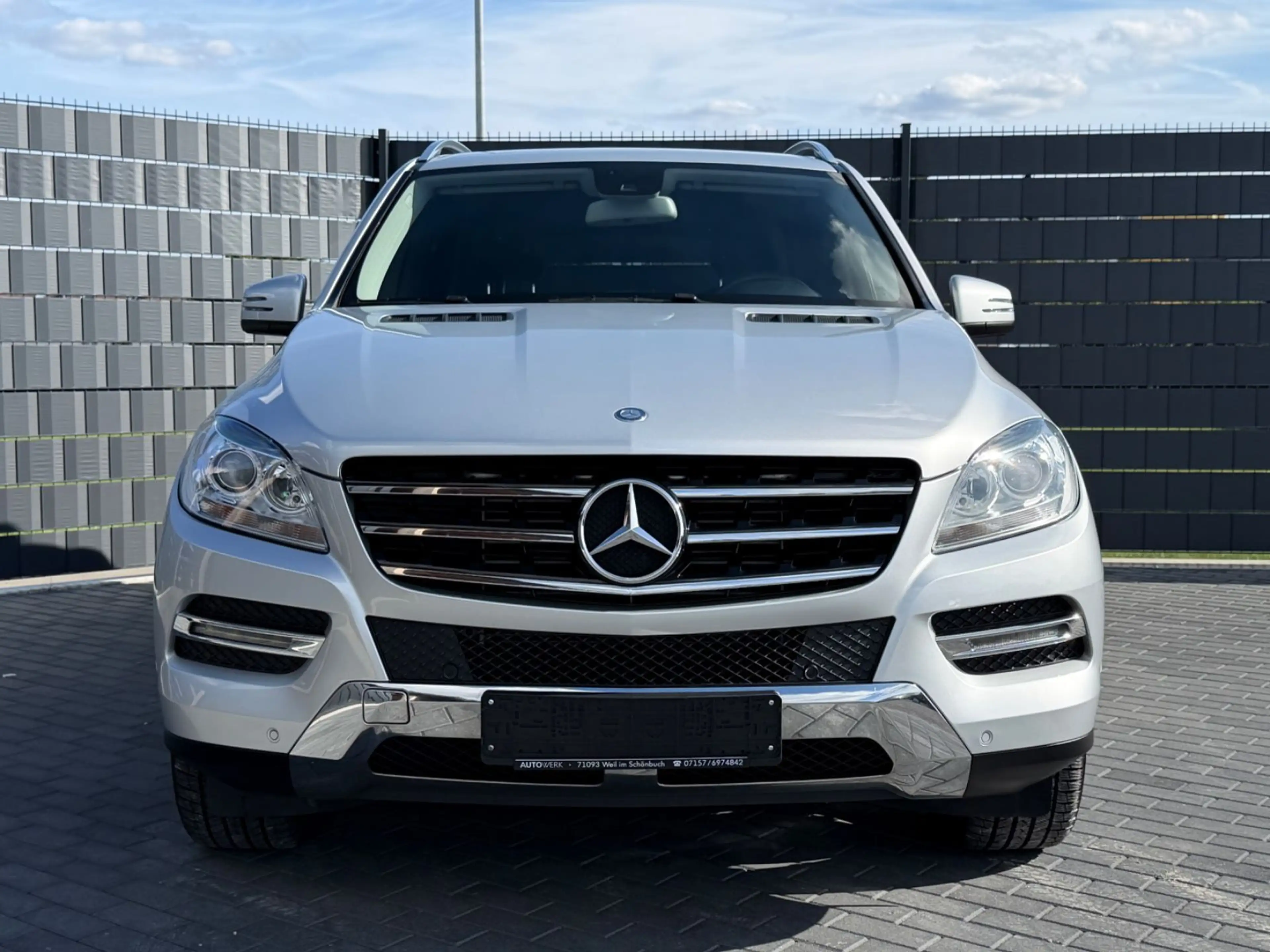 Mercedes-Benz ML 350 BlueTec 4M*7G*COMAND*AIRMATIC*H&K*AHK* — photo 2