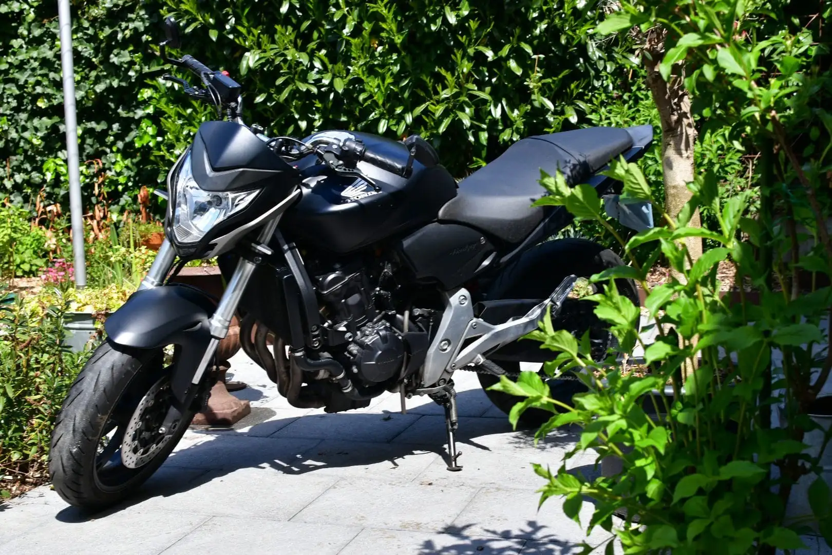 Honda CB 650 Hornet Negru - 1