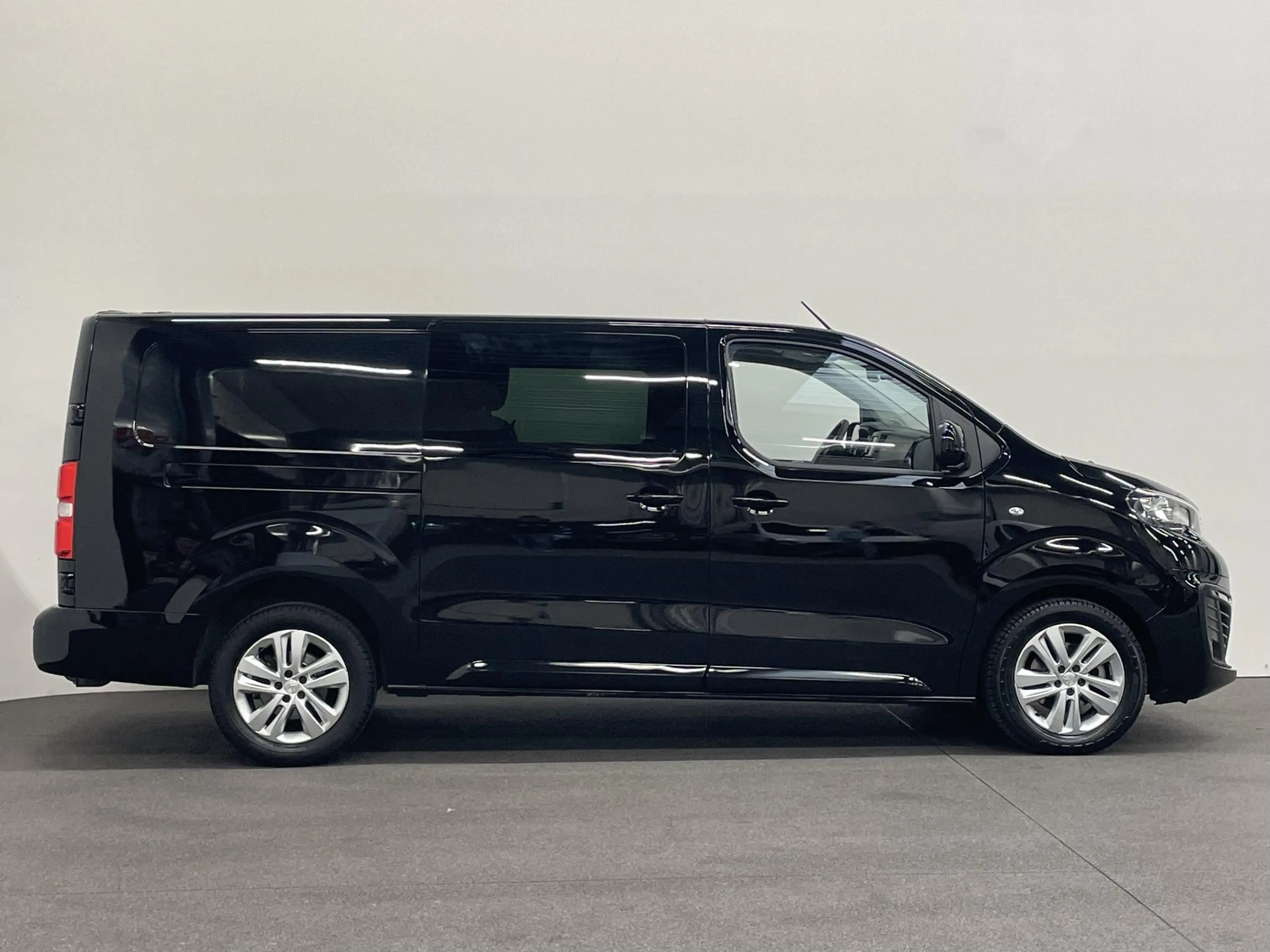 Peugeot Expert 2.0 BlueHDI 180PK Long Premium Dubbele Cabine Auto — photo 5