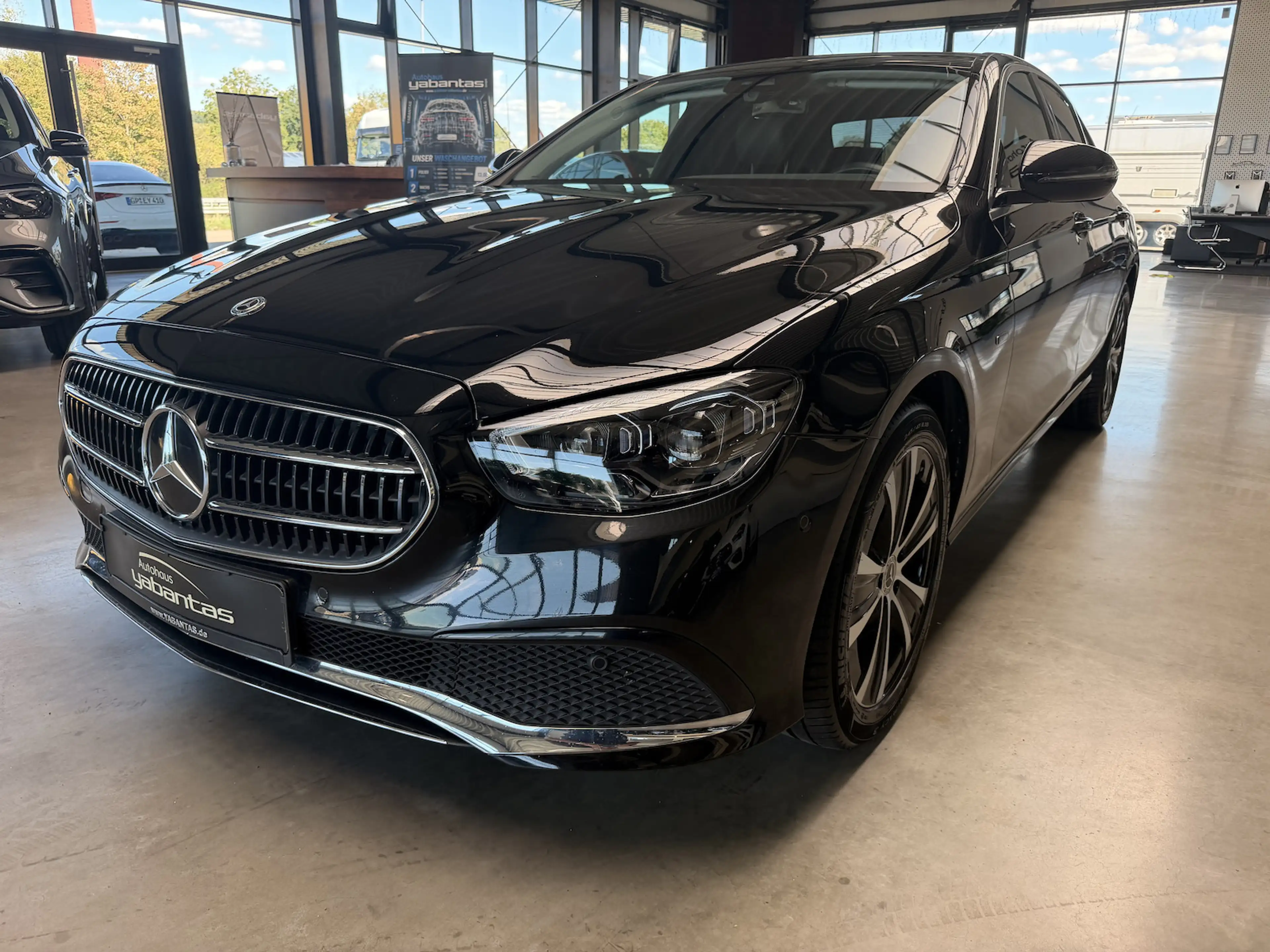 Mercedes-Benz E 300 de Avantgarde Widescreen Totwinkel SHD LED