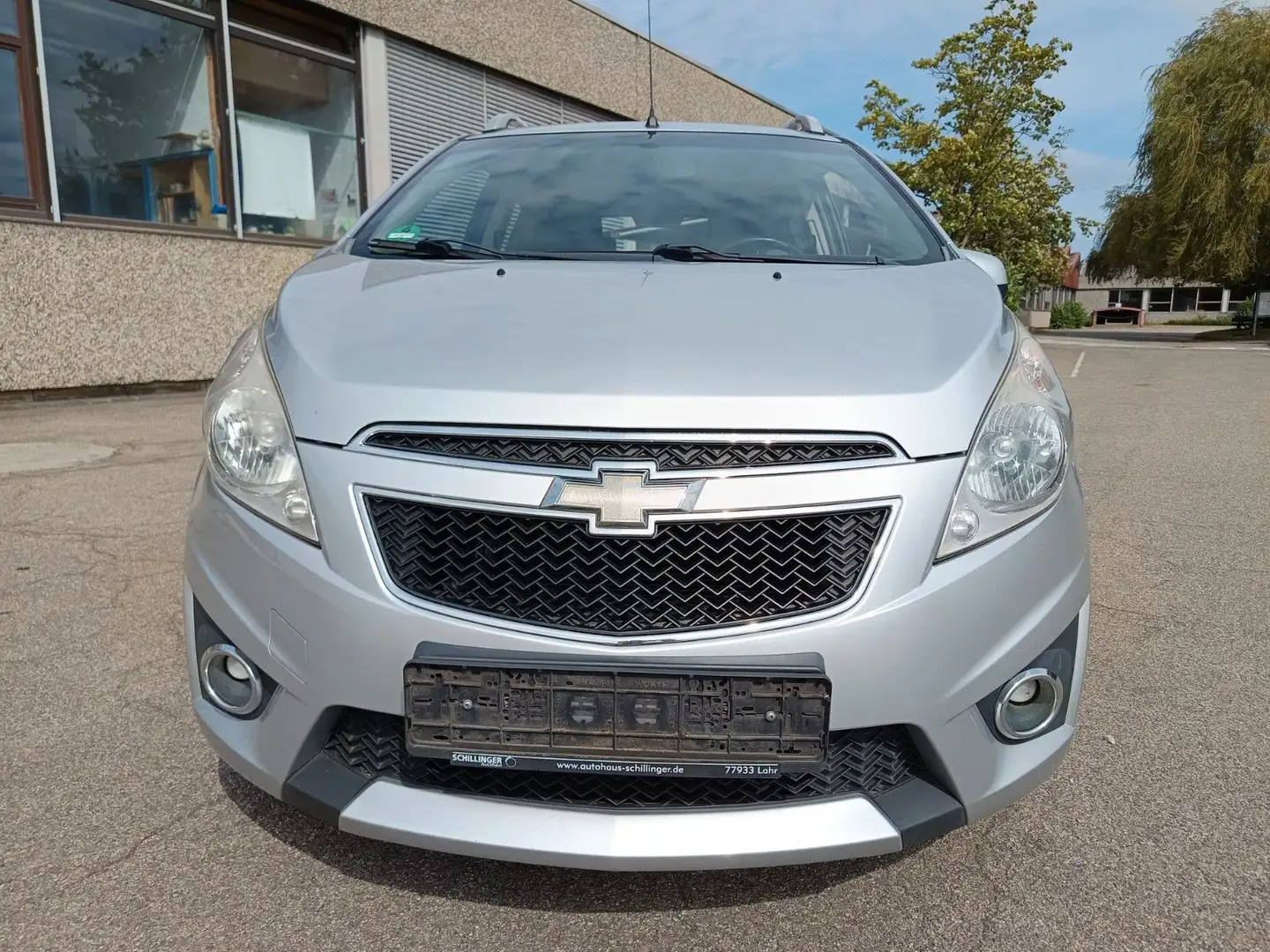 Chevrolet Spark LT Silber - 2