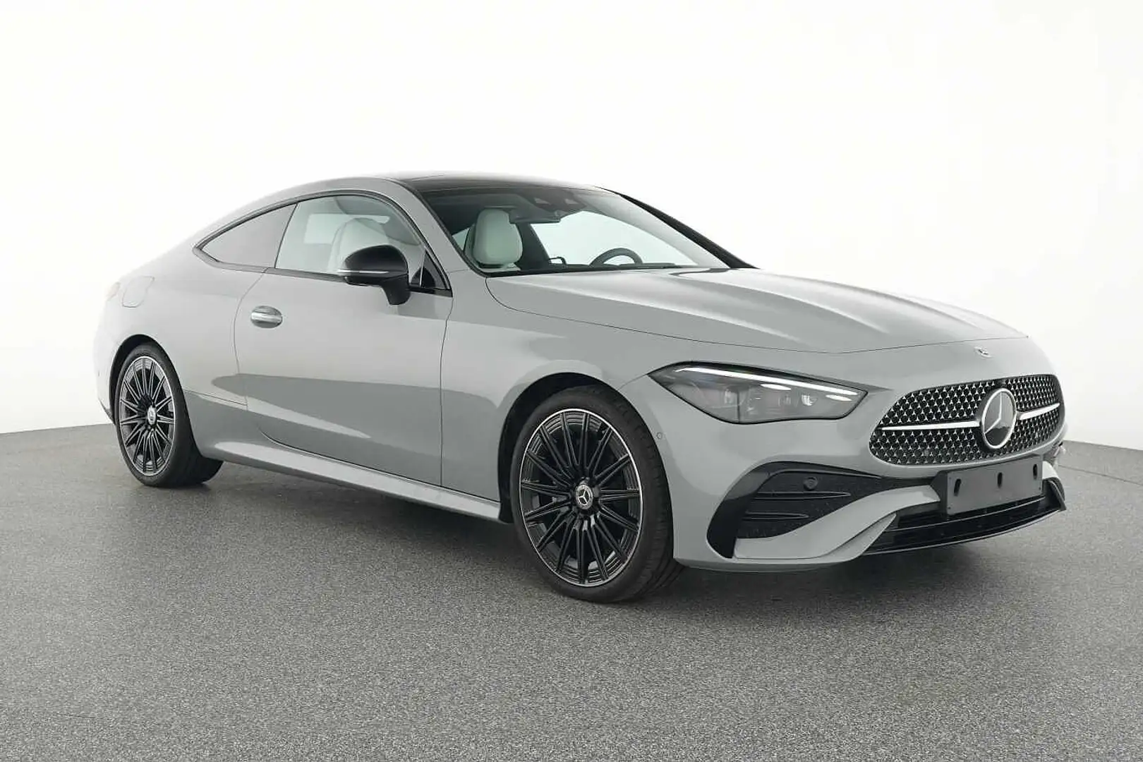Mercedes-Benz CLE 220 d Coupe AMG Line Grijs - 2