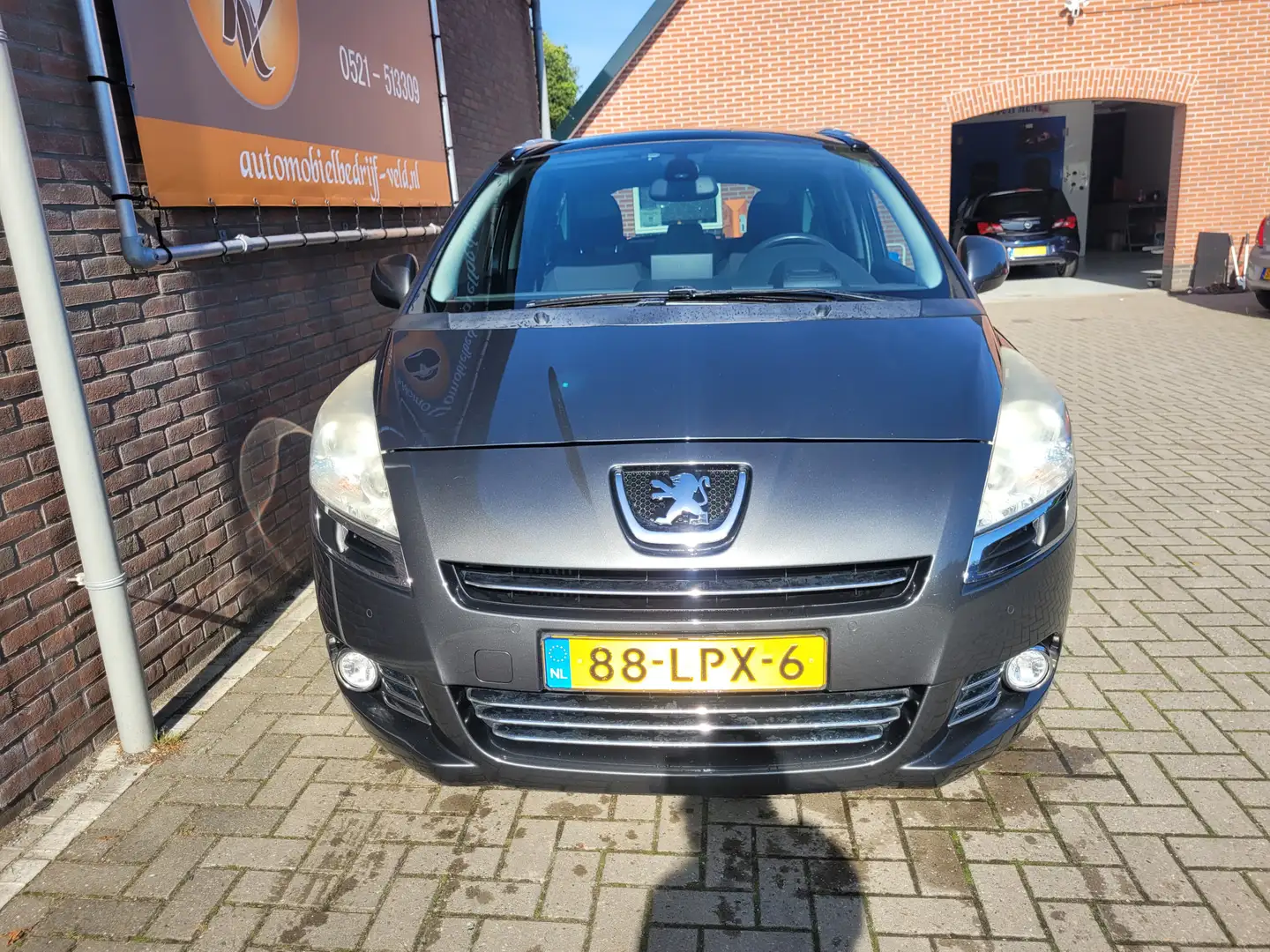 Peugeot 5008 1.6 THP GT 5p. export/handel Grigio - 2