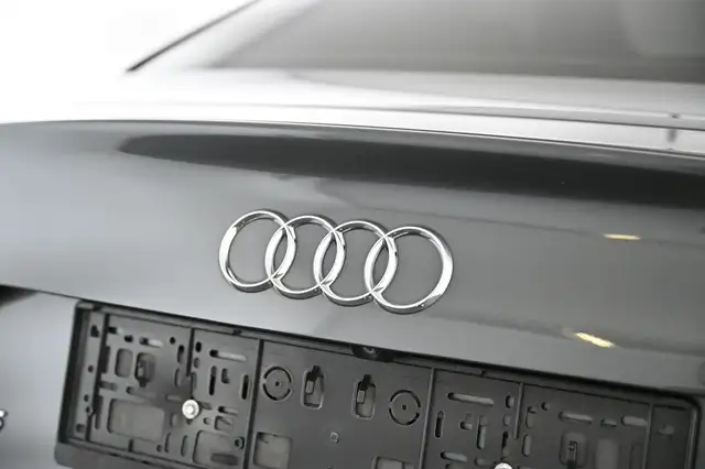 Audi RS5 view 13