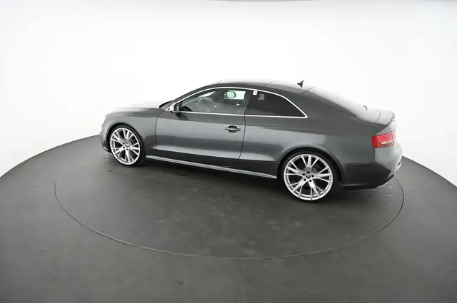 Audi RS5 view 7