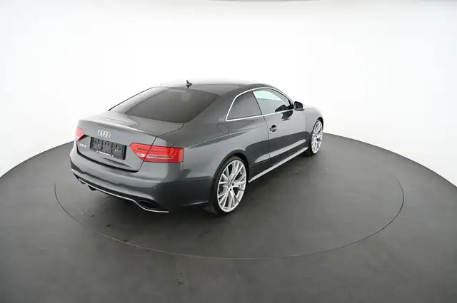 Audi RS5 view 2