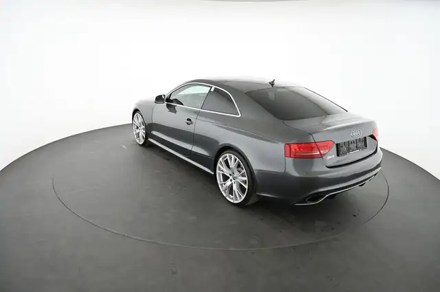Audi RS5 view 9