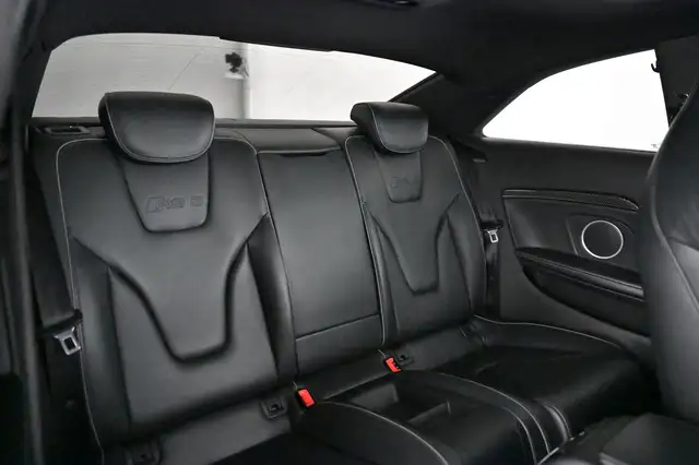 Audi RS5 view 22