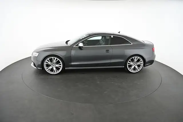 Audi RS5 view 5
