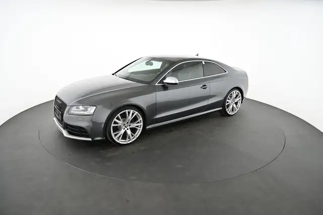 Audi RS5 view 3
