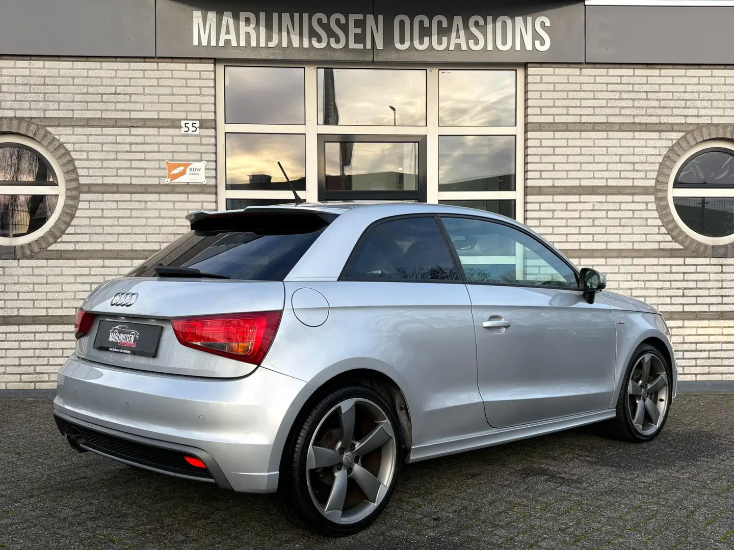Audi A1 1.4 TFSI Pro Line S |Stoelvw,PDC,Cruise,Leder| Grijs - 2