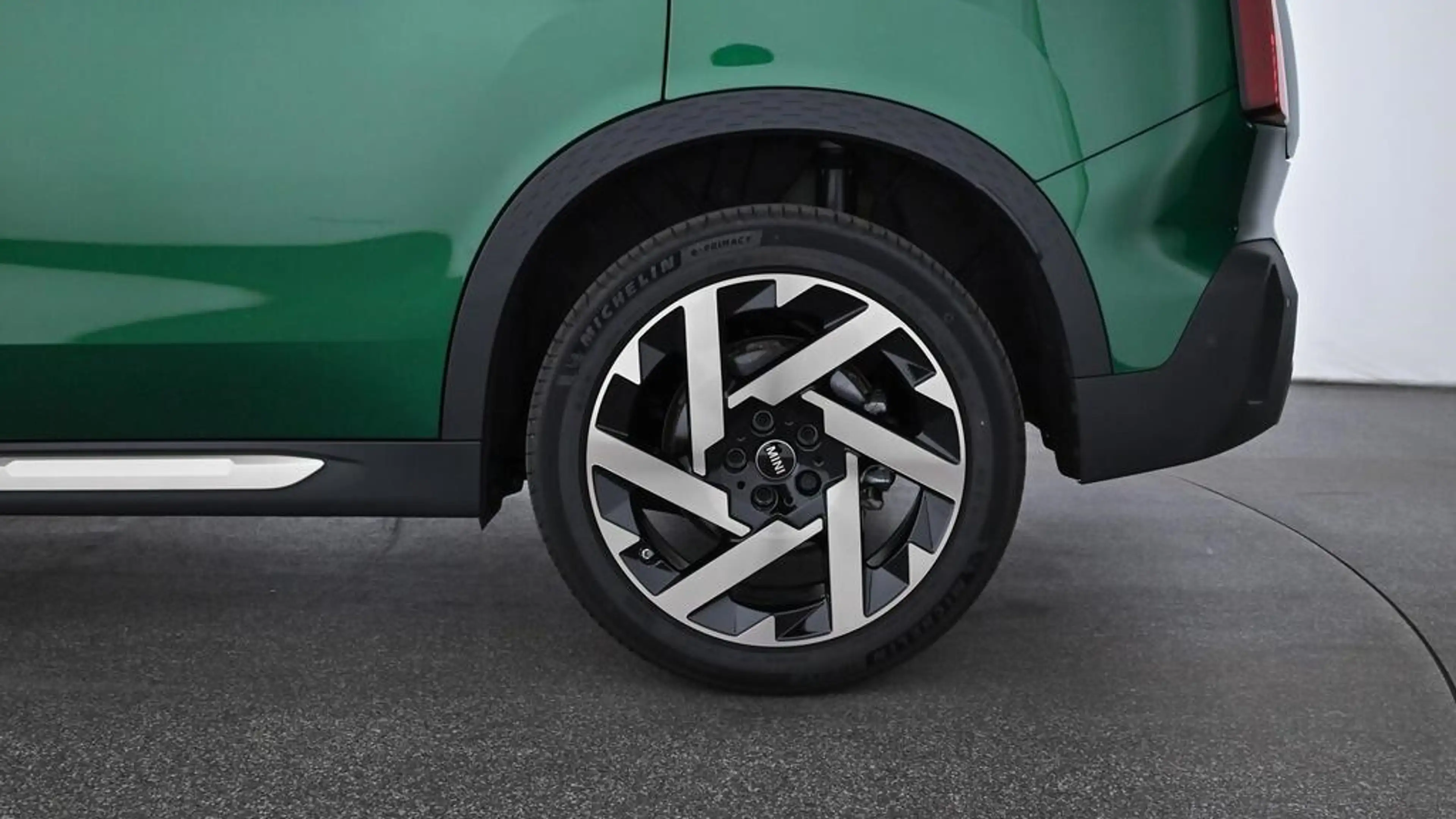 MINI Countryman D — photo 18