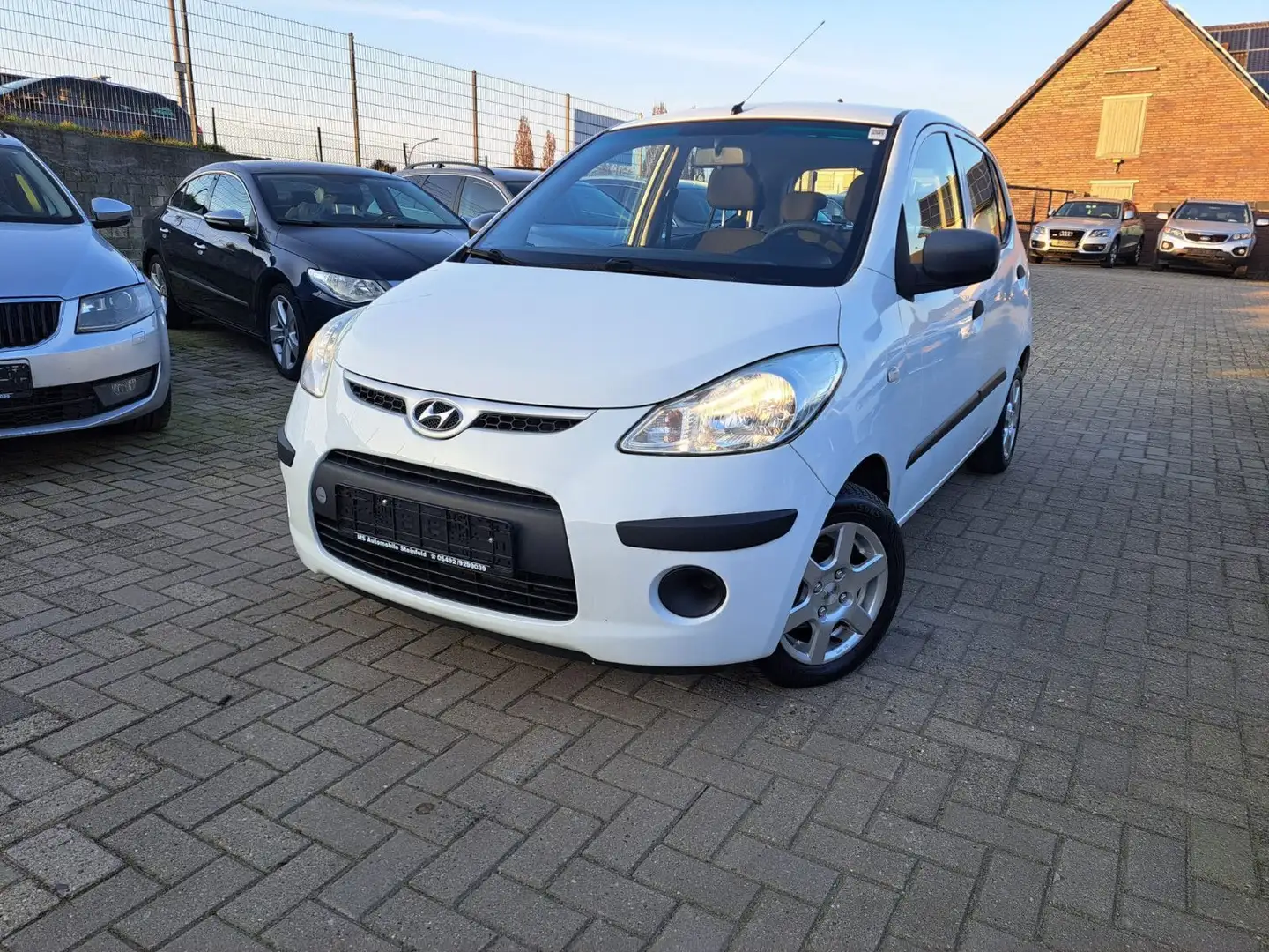 Hyundai i10 Classic E/Aux/CD-Spieler Weiß - 1