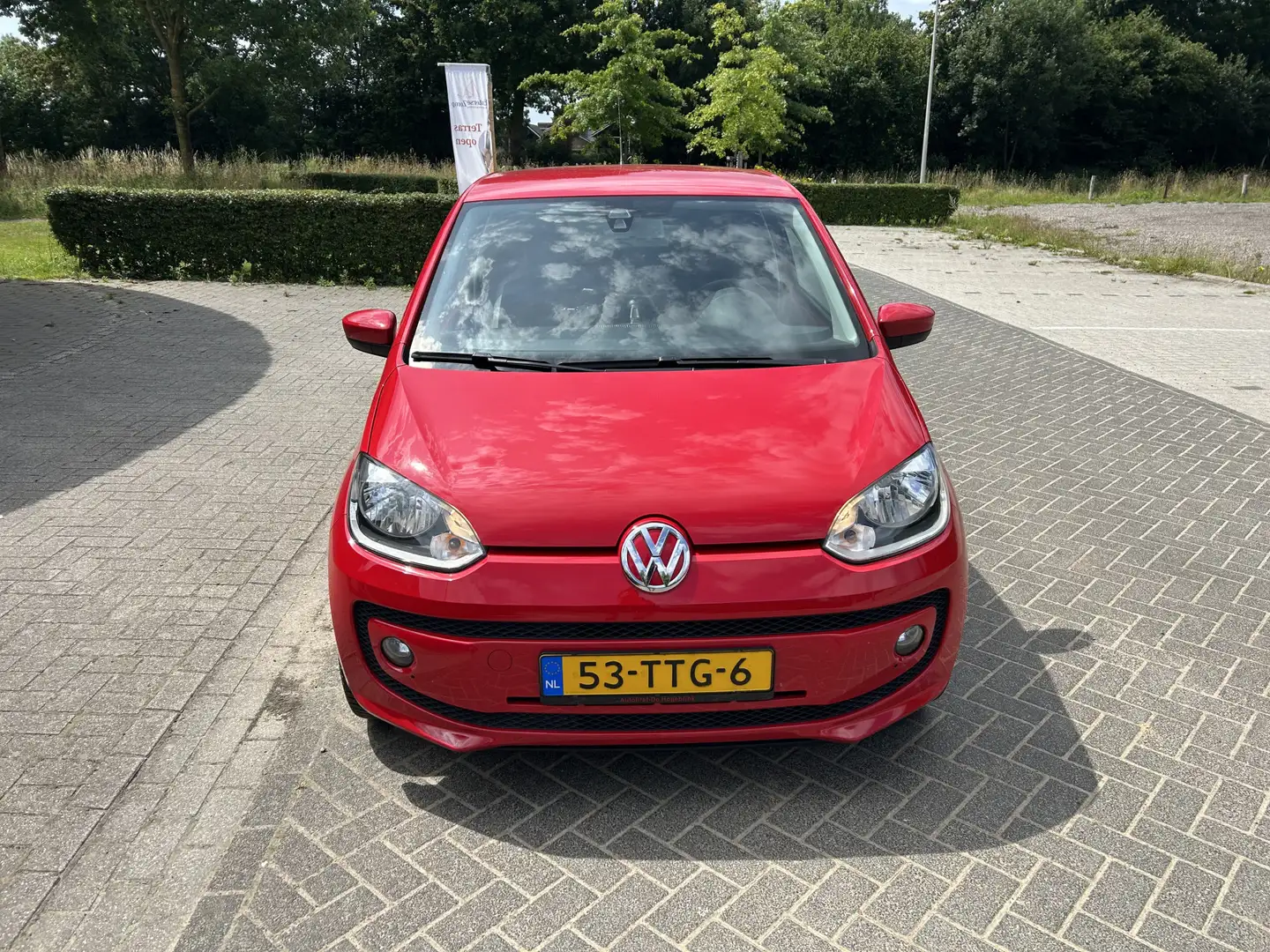 Volkswagen up! 1.0 high up! BlueMotion Navi Airco Lm Navi Nap Rood - 2