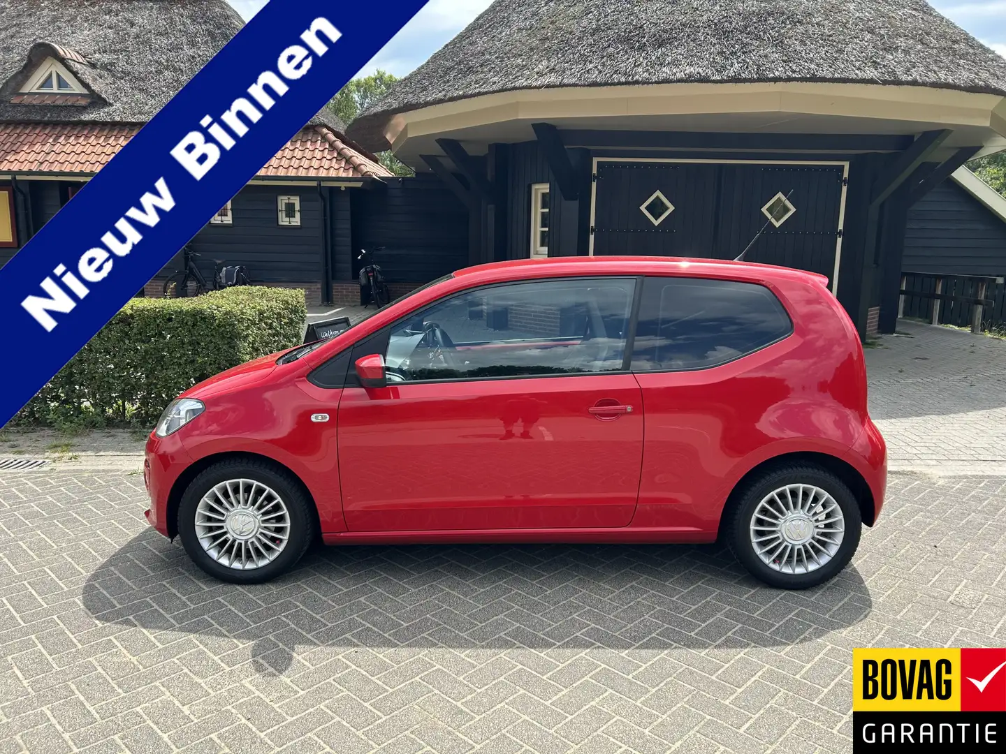 Volkswagen up! 1.0 high up! BlueMotion Navi Airco Lm Navi Nap Rood - 1